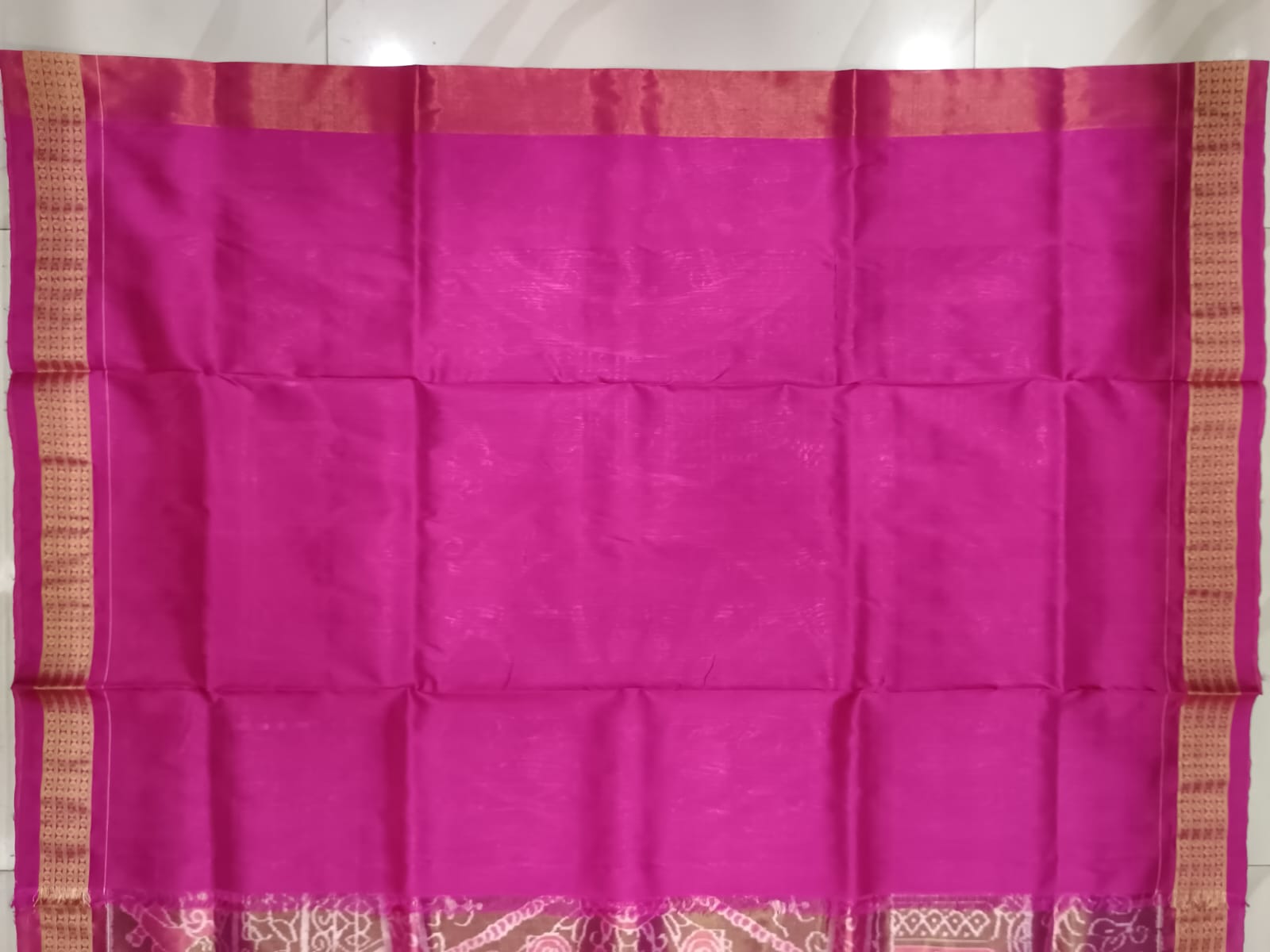 Bronze Magenta Konark wheel & Elephant Scot Bandha Tissue Silk Saree
