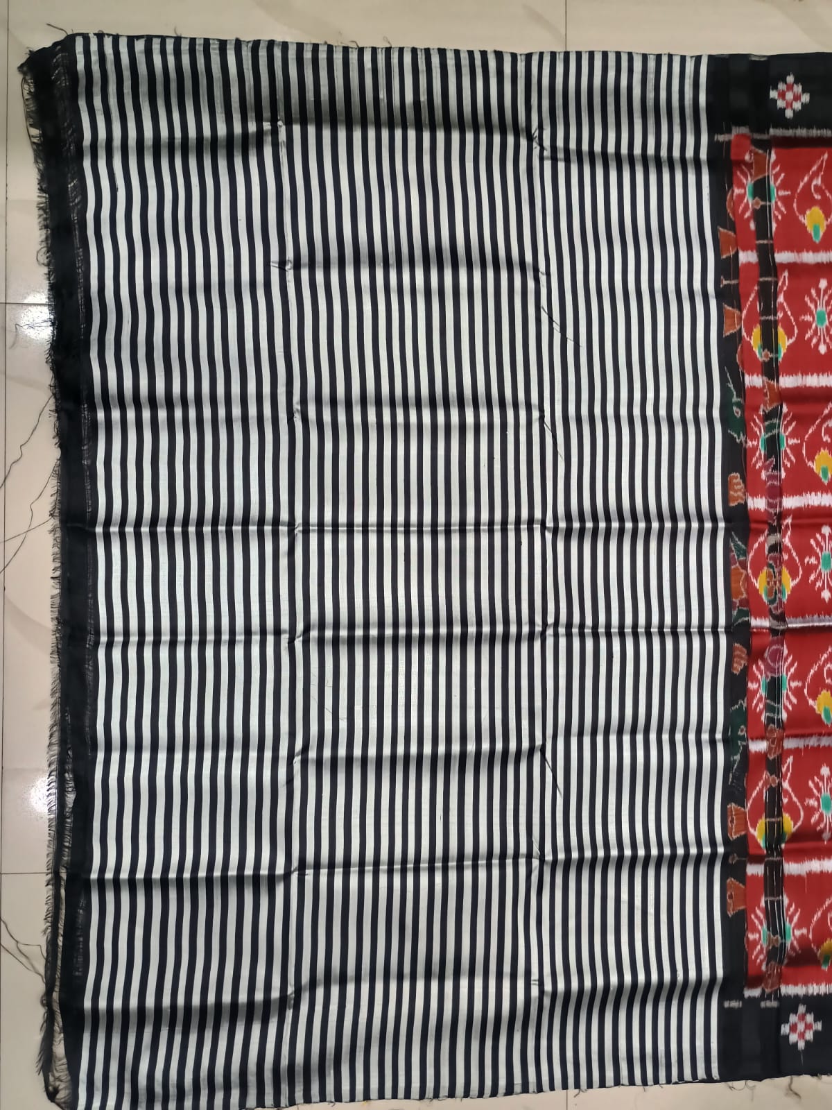 Red Black Sankha Design Khandua Silk Saree