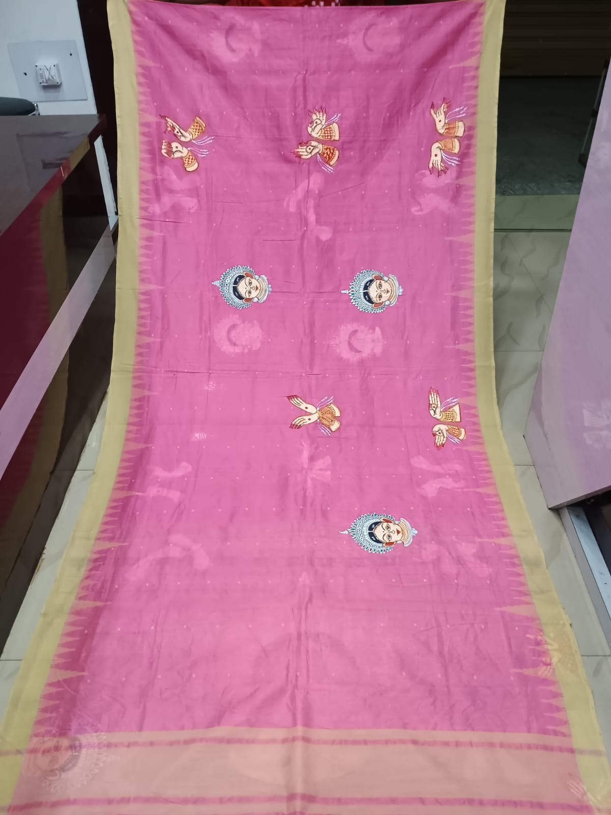 Pink Off White Odishi Face And Mudra Theme Pattachitra Tissue Cotton Saree
