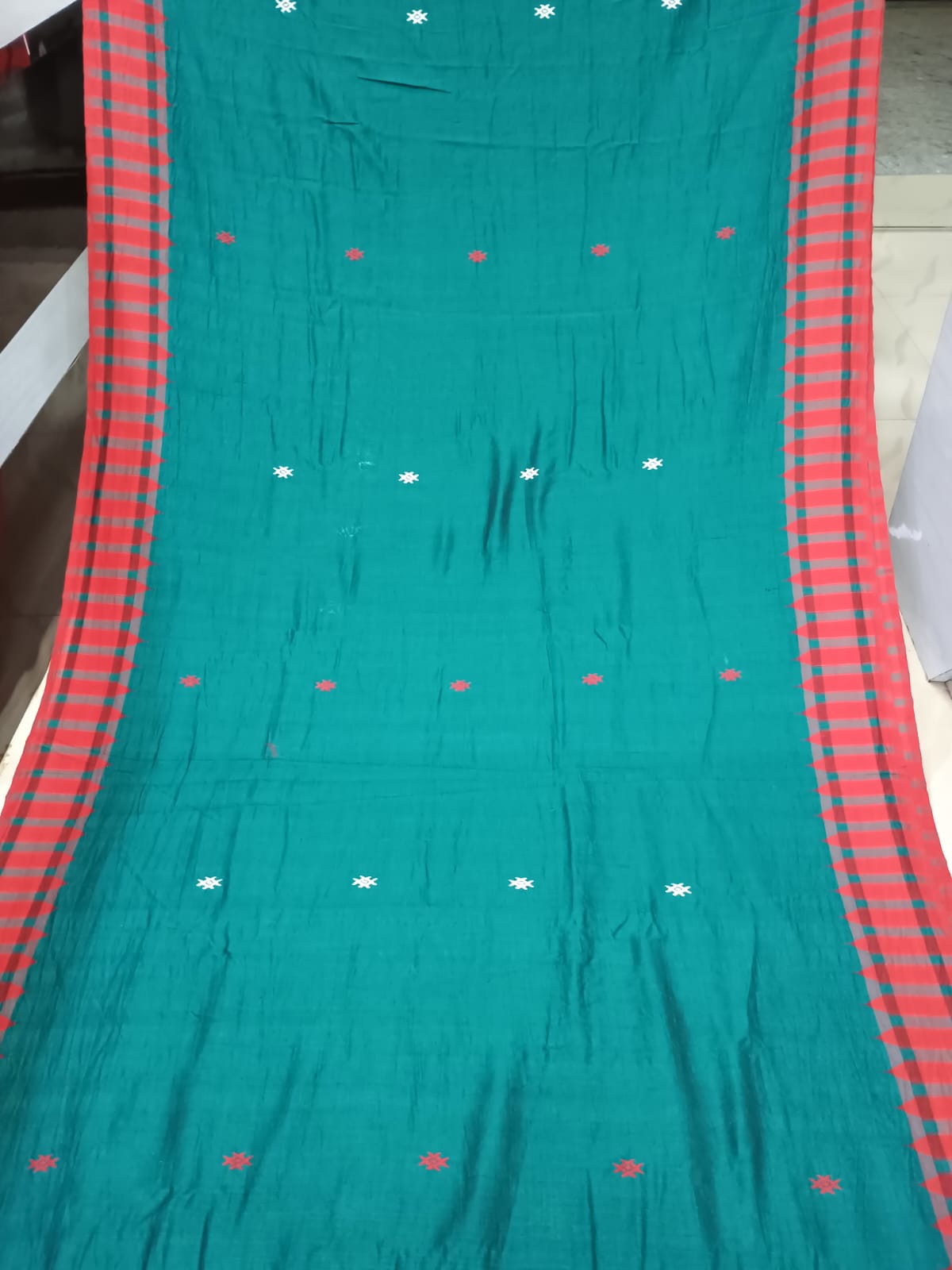 Rama Green Red Plain Kumbha Border Odisha Handloom Kotpad Cotton Saree