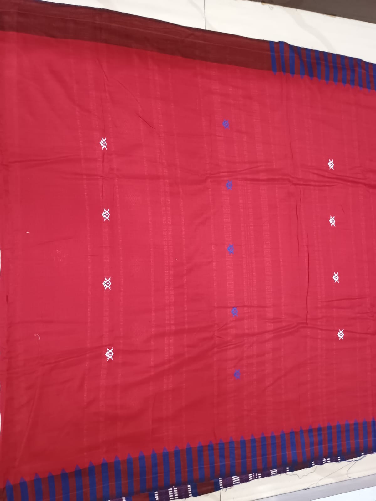 Red Blue Plain Kumbha Border Odisha Handloom Kotpad Cotton Saree