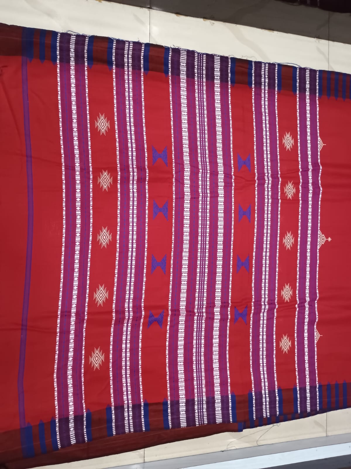 Red Blue Plain Kumbha Border Odisha Handloom Kotpad Cotton Saree
