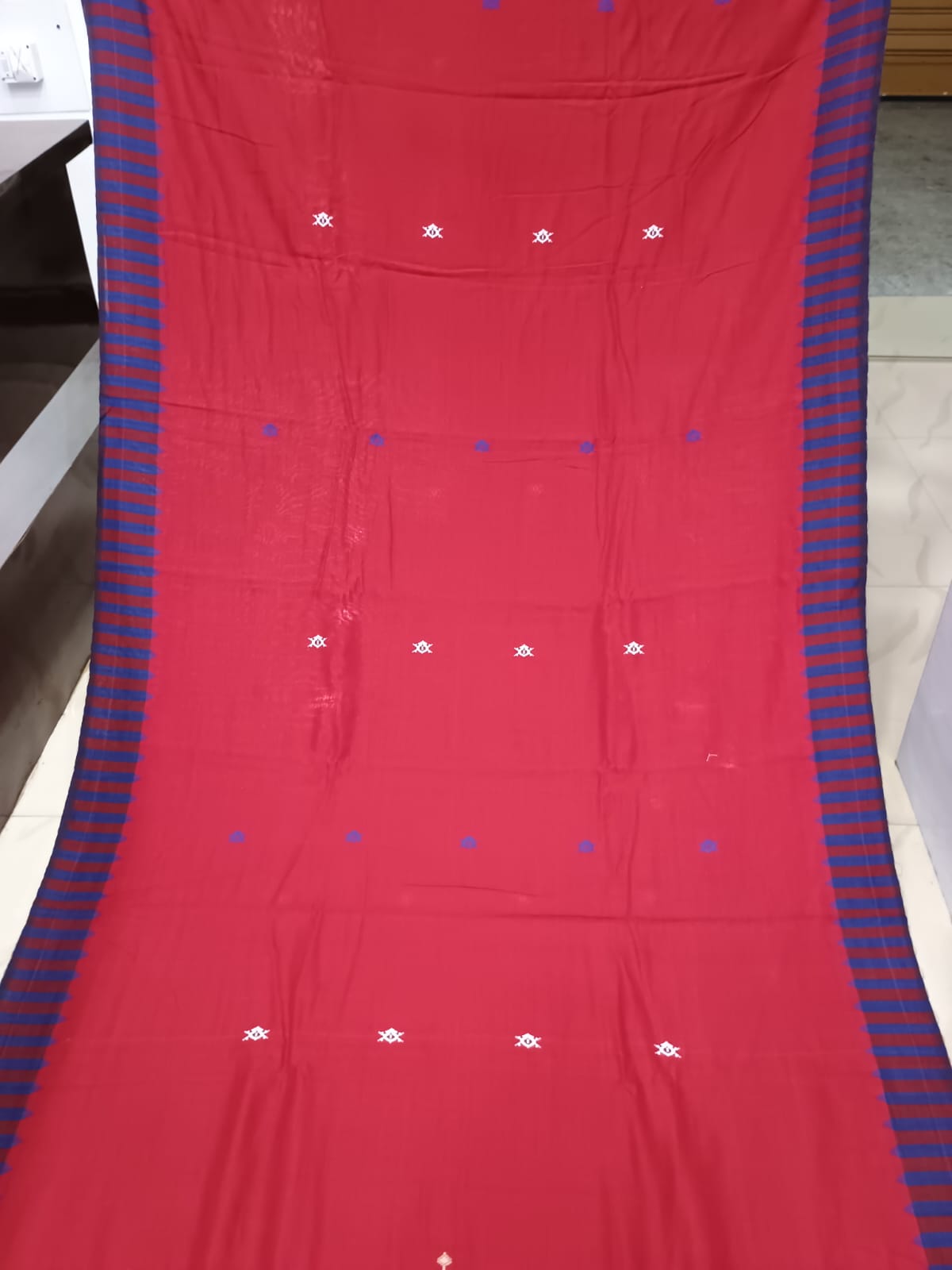 Red Blue Plain Kumbha Border Odisha Handloom Kotpad Cotton Saree