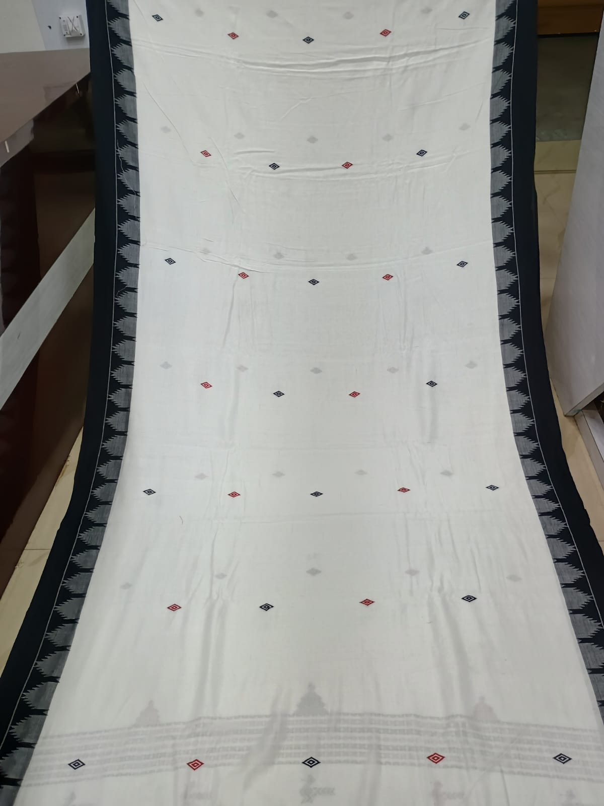 White Black Plain Kumbha Border Odisha Handloom Kotpad Cotton Saree