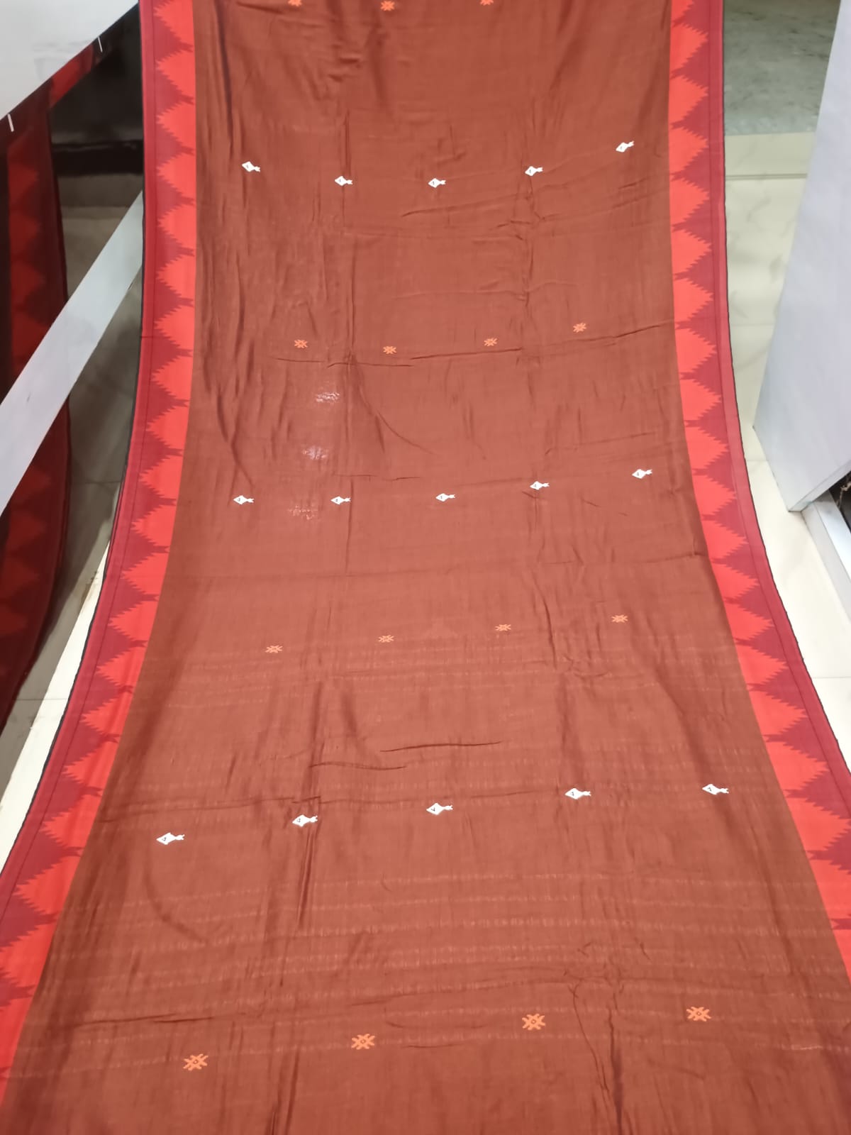 Brown Red Plain Kumbha Border Odisha Handloom Kotpad Cotton Saree