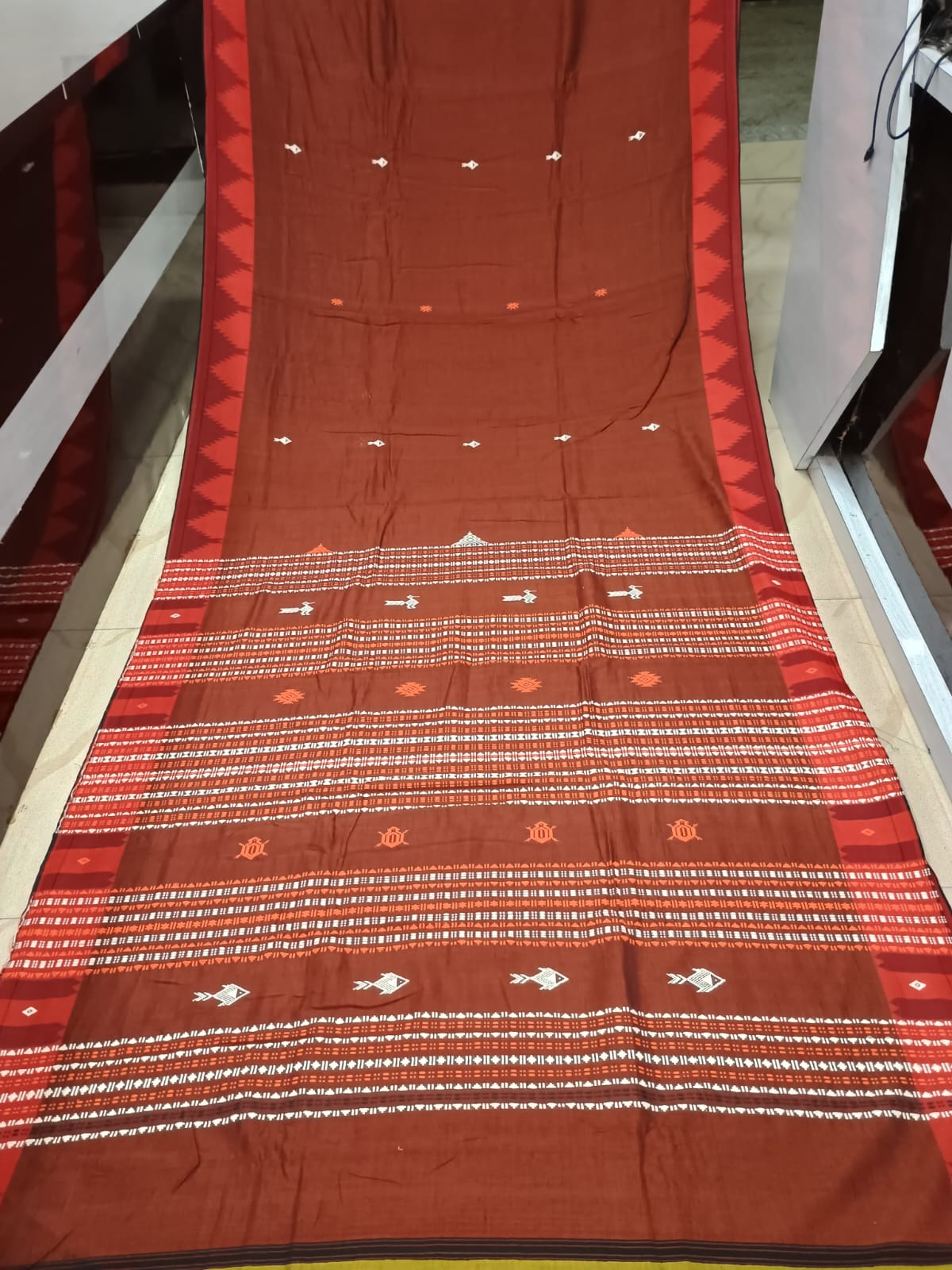 Brown Red Plain Kumbha Border Odisha Handloom Kotpad Cotton Saree