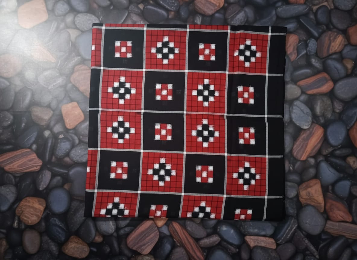 Black Red White 37 Kothi Pasapali Ikat Design Sambalpuri Fabrics