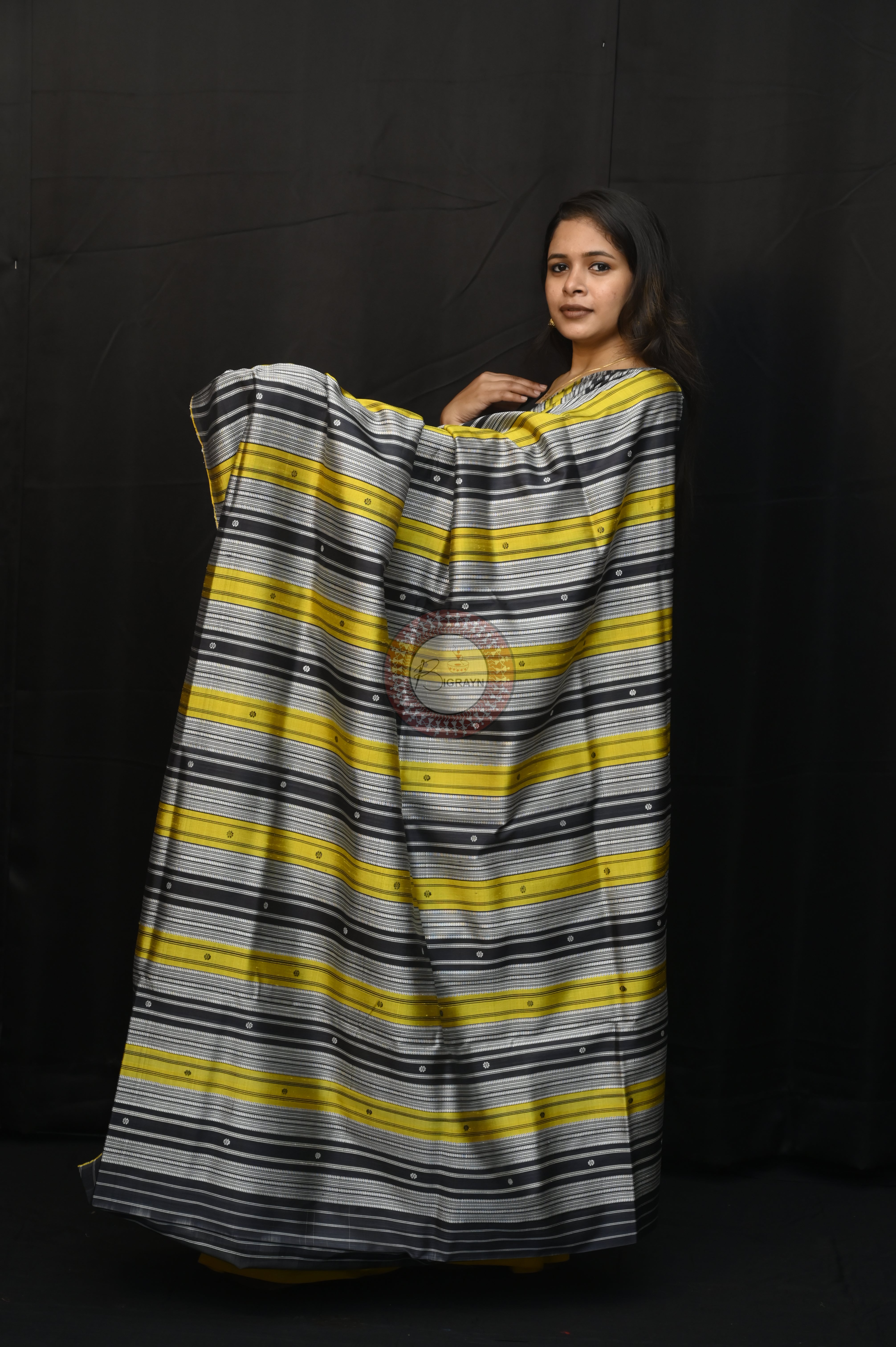 White Ganga Jamuna Border Double Anchal Berhampuri Silk Saree