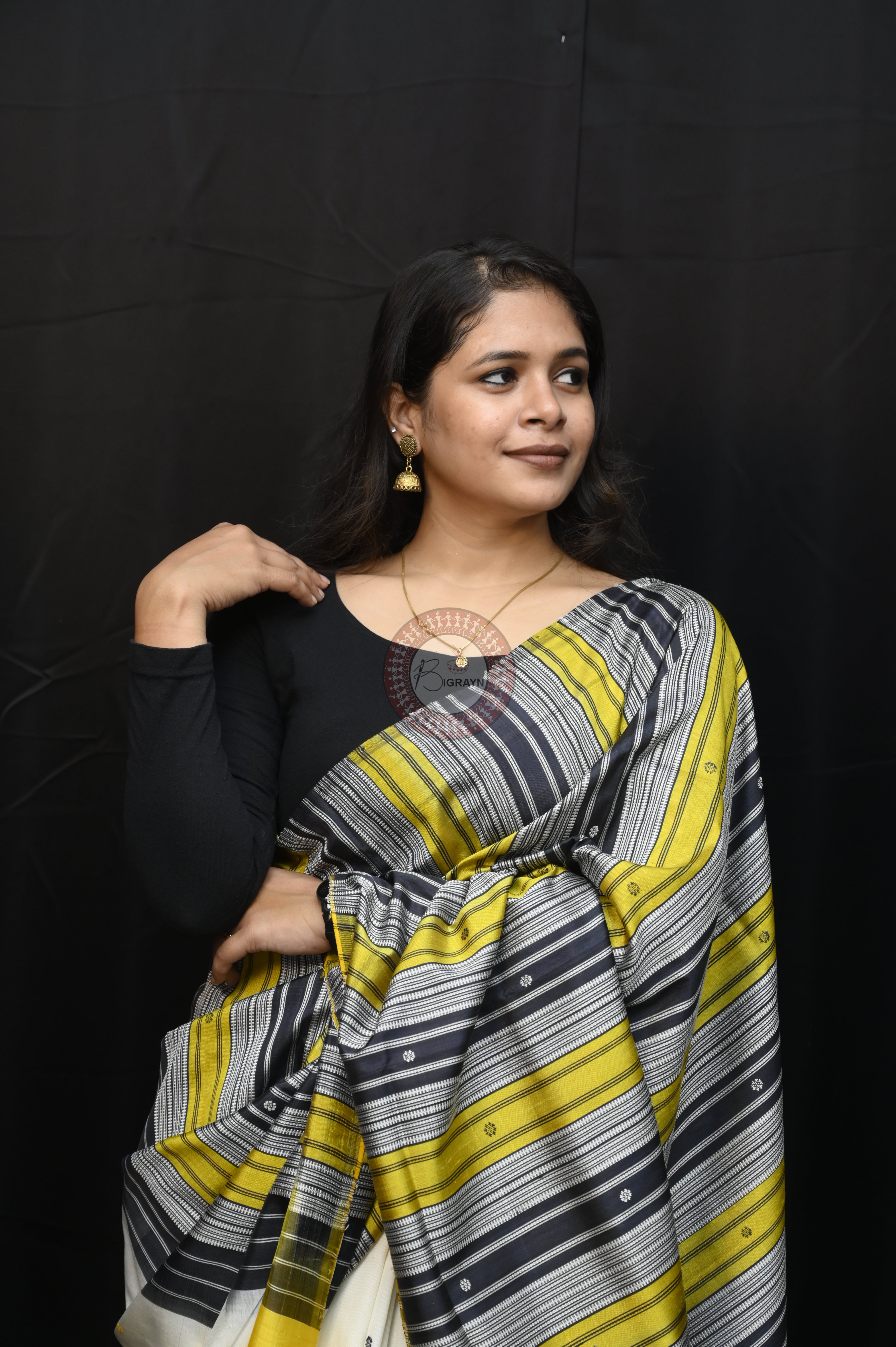 White Ganga Jamuna Border Double Anchal Berhampuri Silk Saree