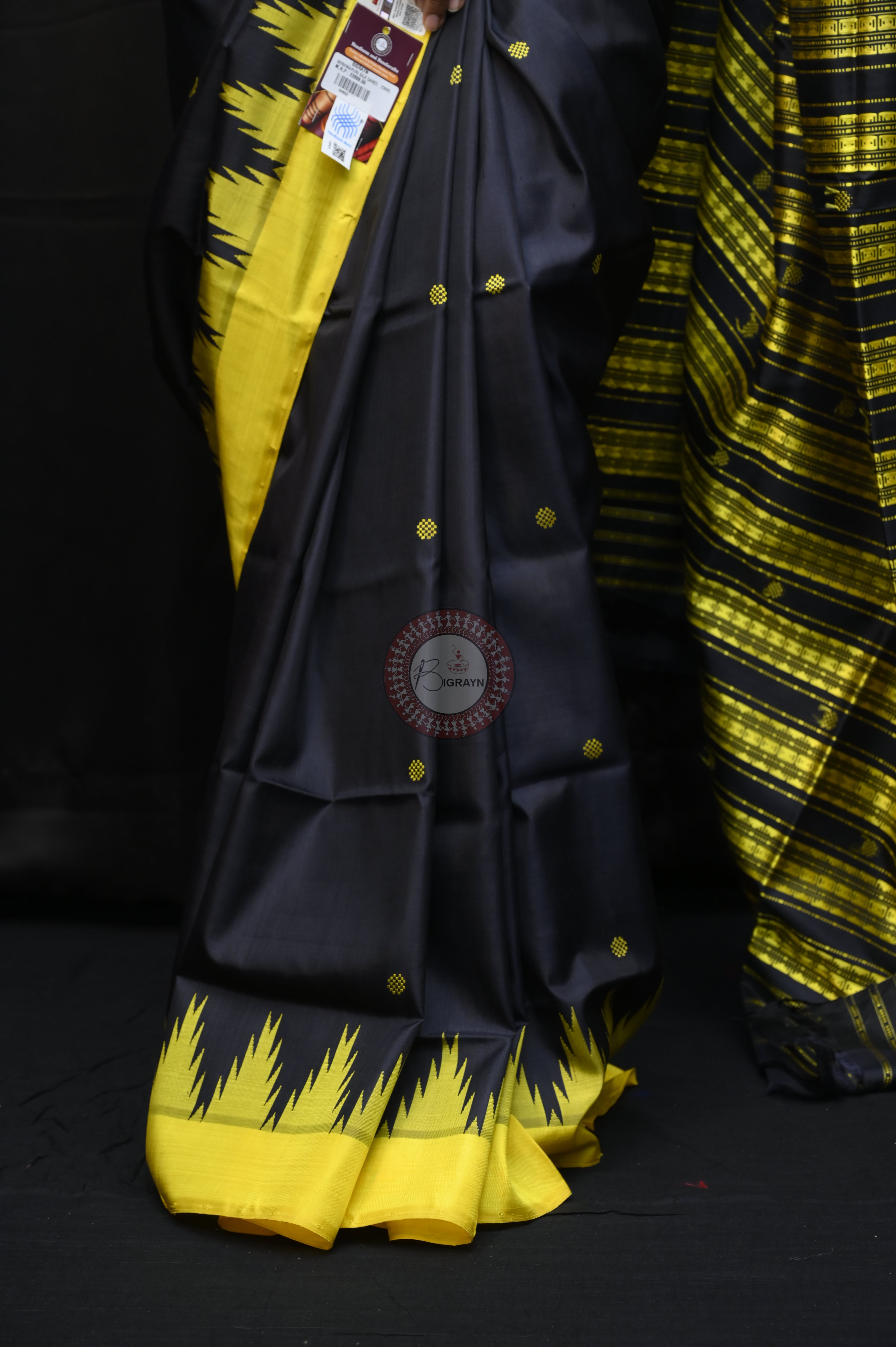 Black Yellow Double Anchal Berhampuri Silk Saree