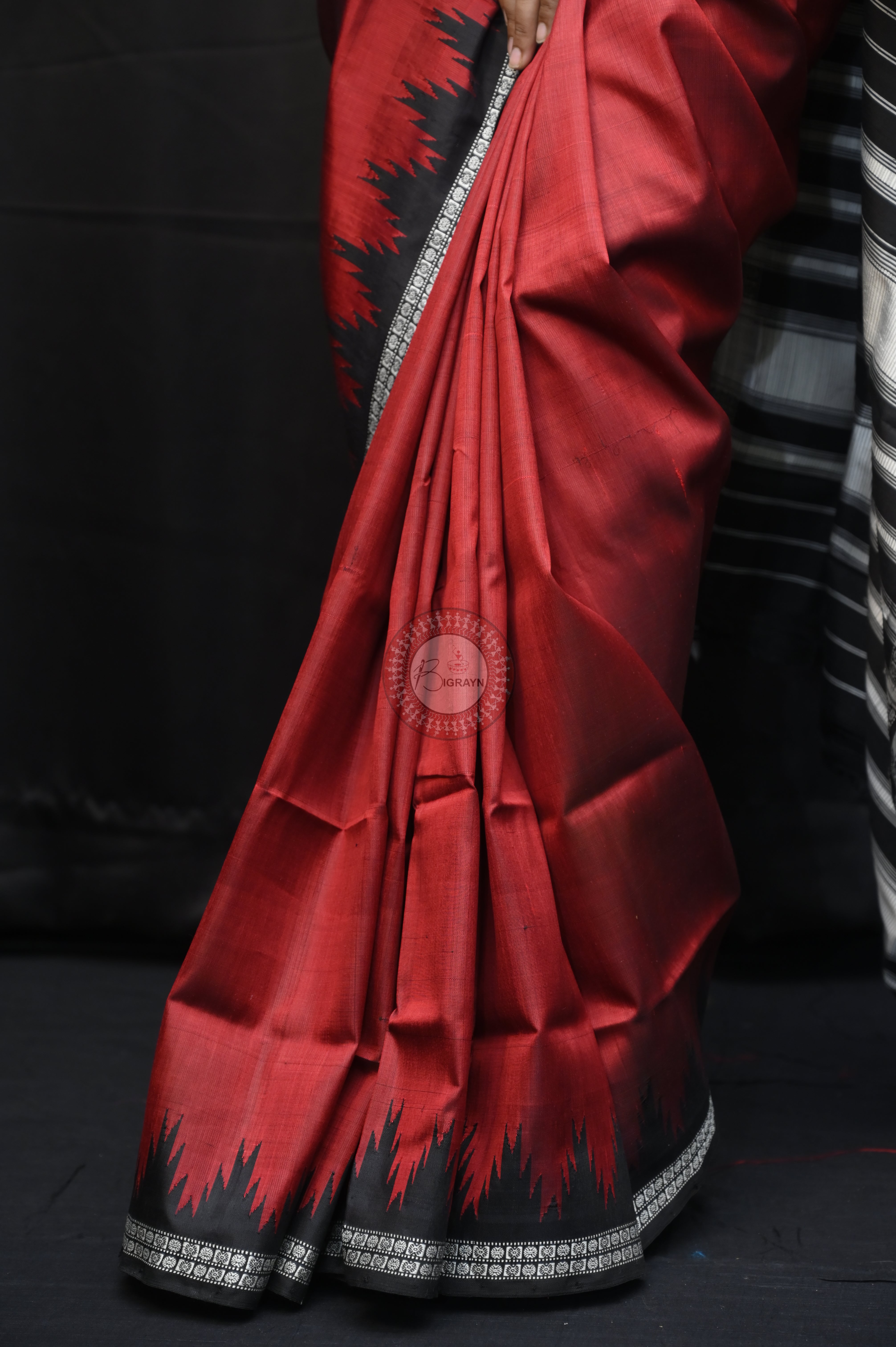 Red Black Checks Double Anchal Berhampuri Silk Saree