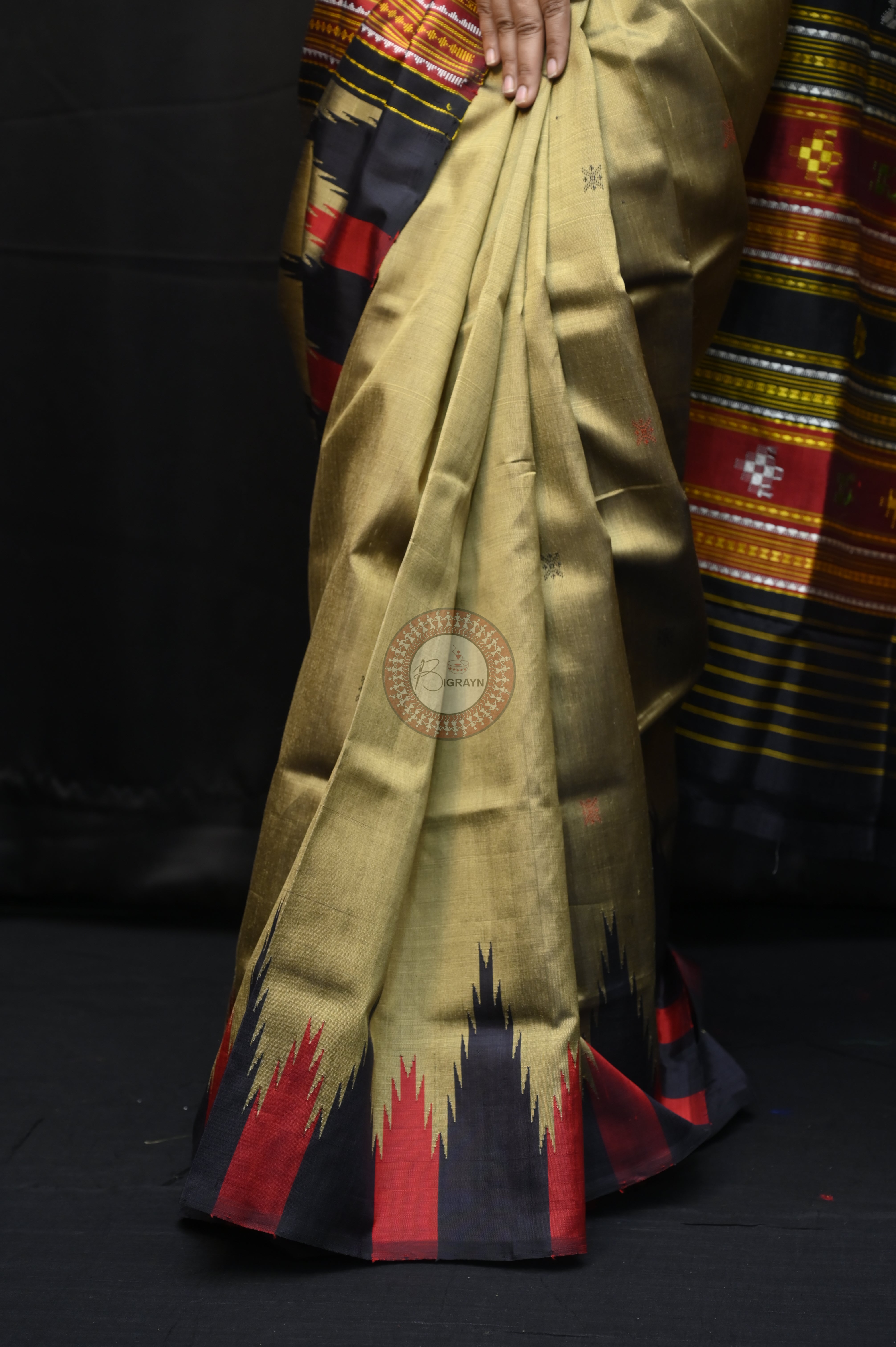 Golden Multicolour Border Double Anchal Berhampuri Silk Saree
