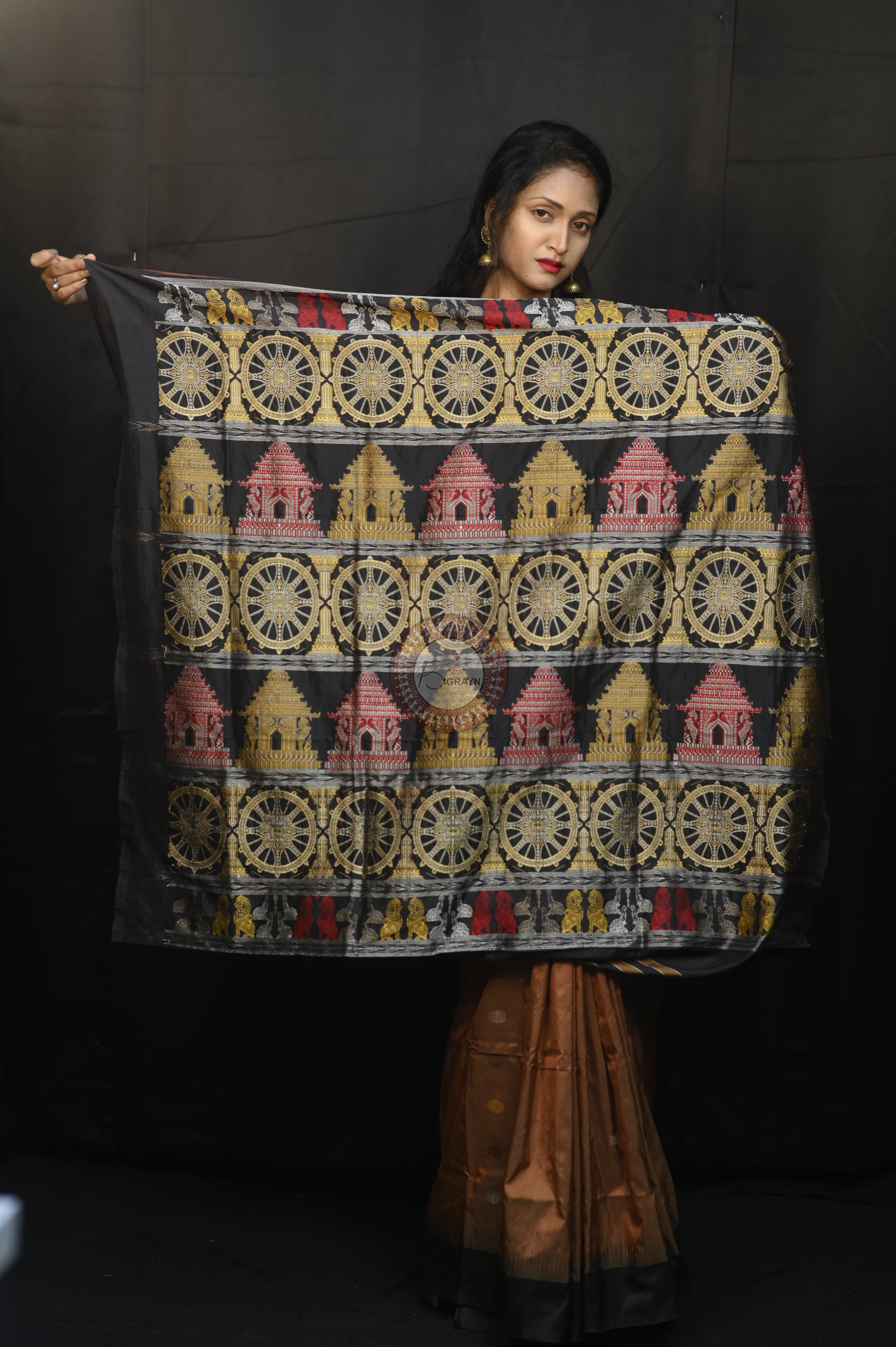 Brown Black Konark Temple Chakra Sambalpuri Exclusive Silk Saree