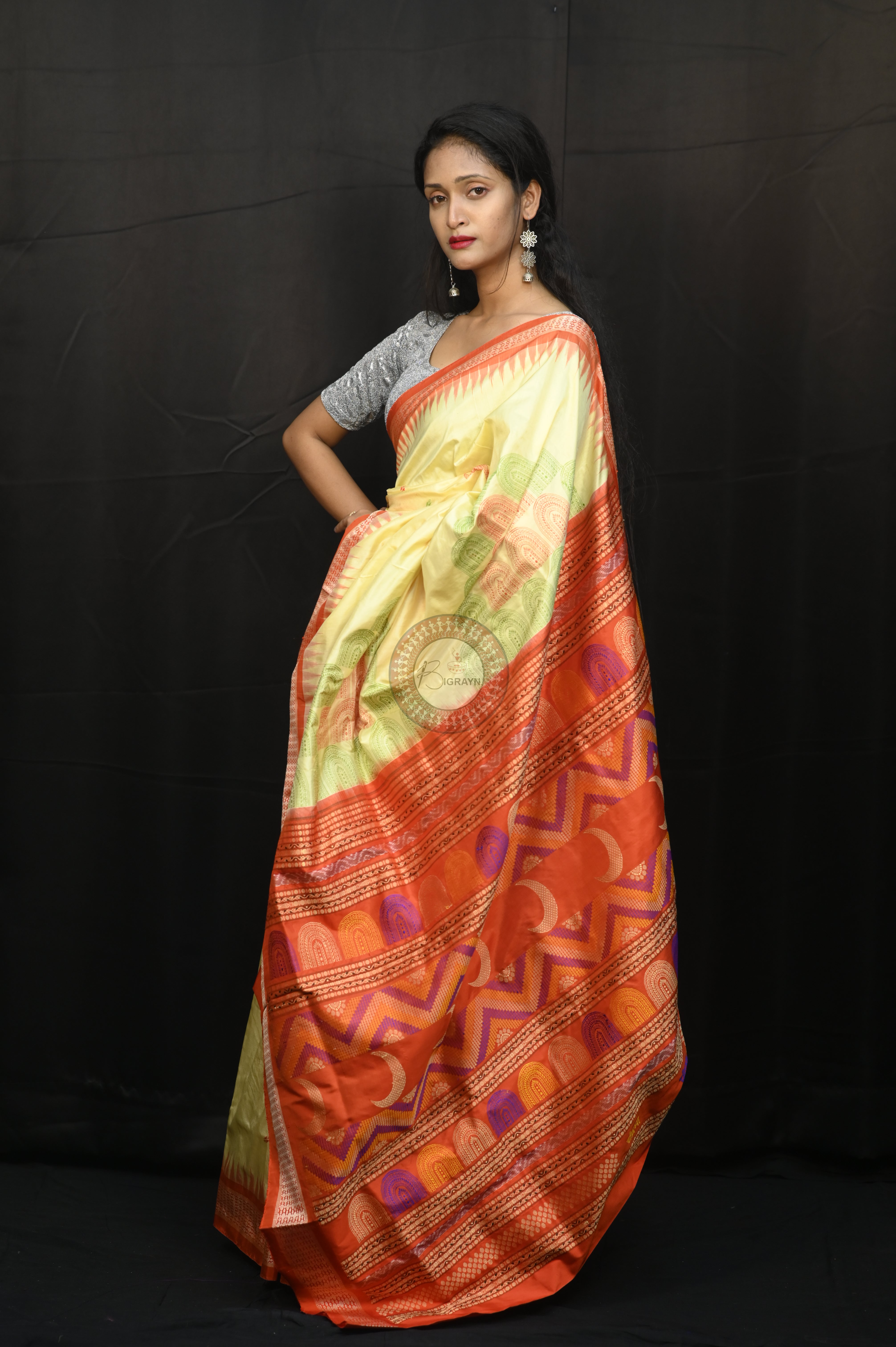 Creame Orange Chandrama Exclusive Sambalpuri Silk Saree
