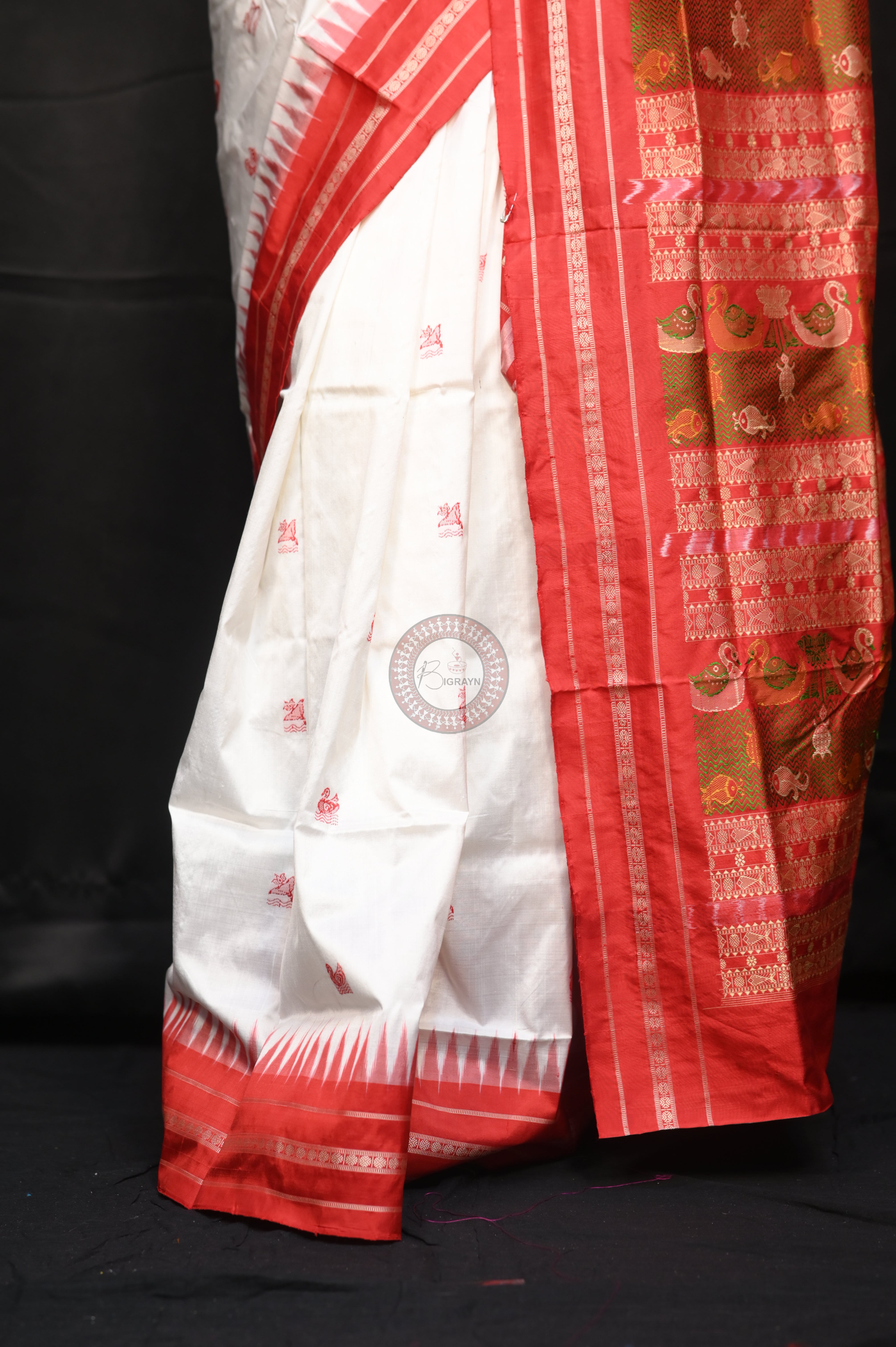 White Red Puskarini Theme Exclusive Sambalpuri Silk Saree