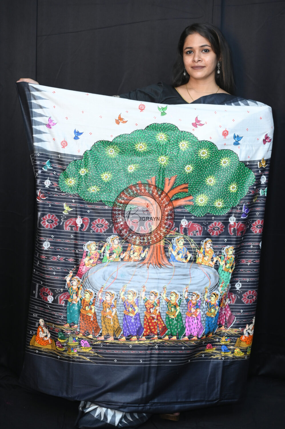 White Black Bata Sabitri Pattachitra Tussar Silk Saree