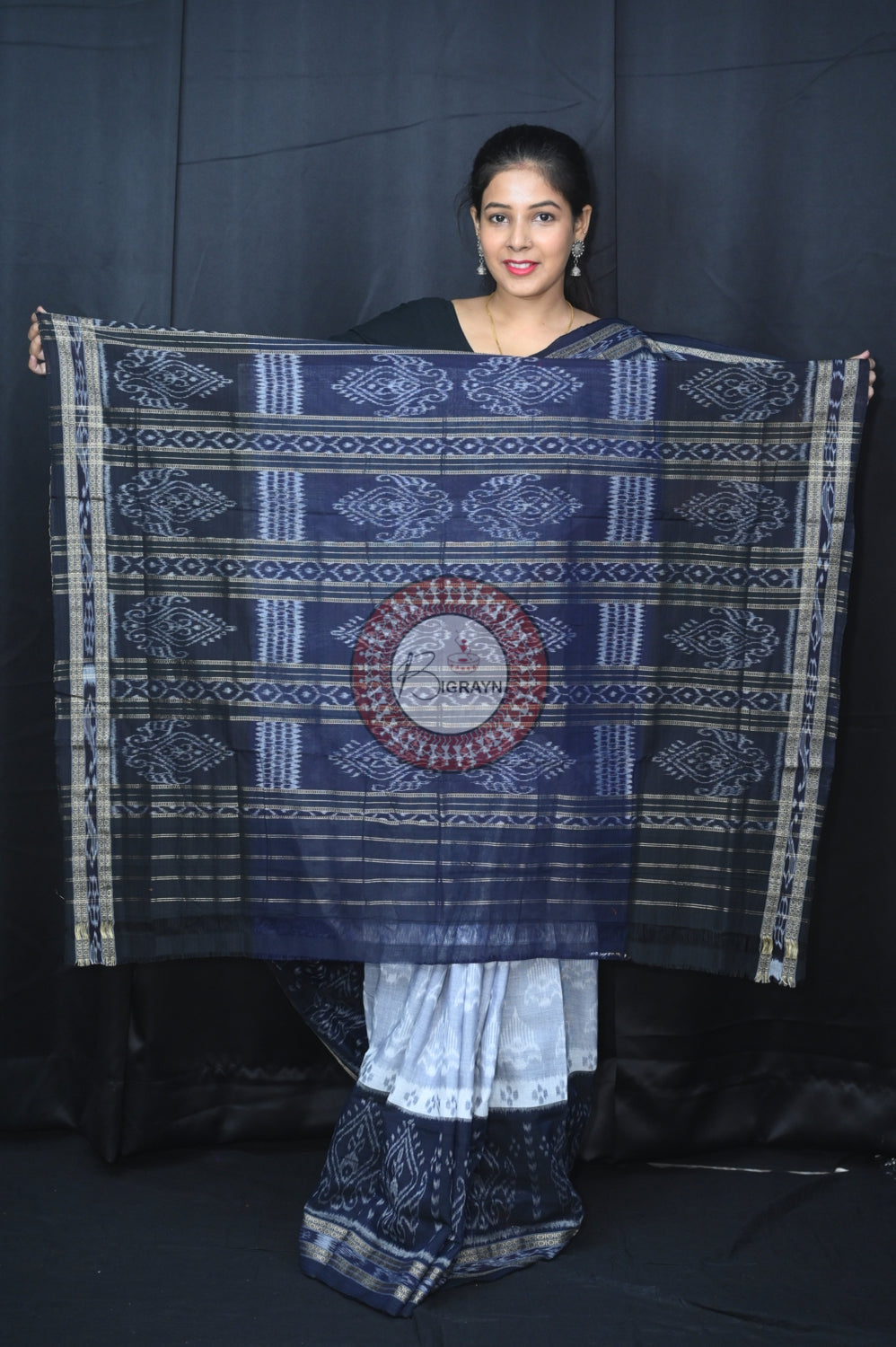 Grey Black 5D Khandua Cotton Saree