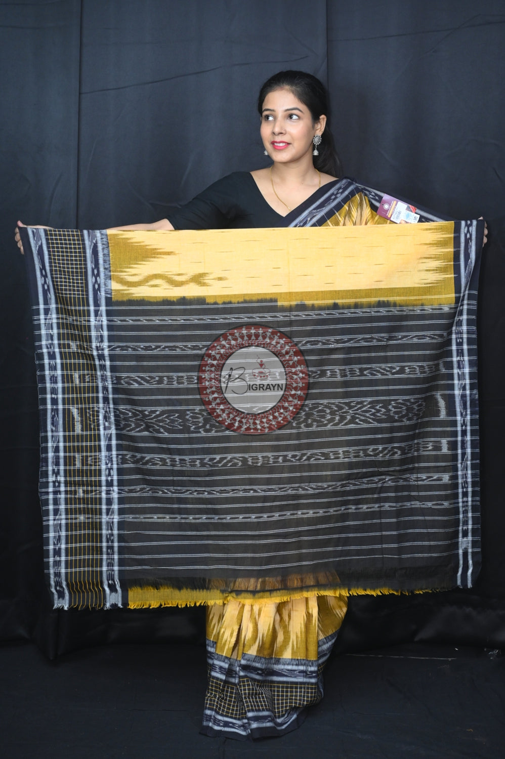 Cream Yellow Daali Scott Khandua Cotton Saree