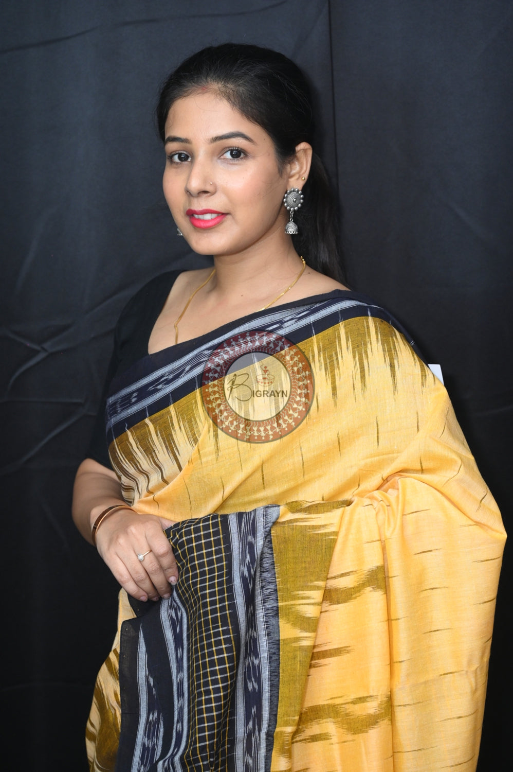Cream Yellow Daali Scott Khandua Cotton Saree