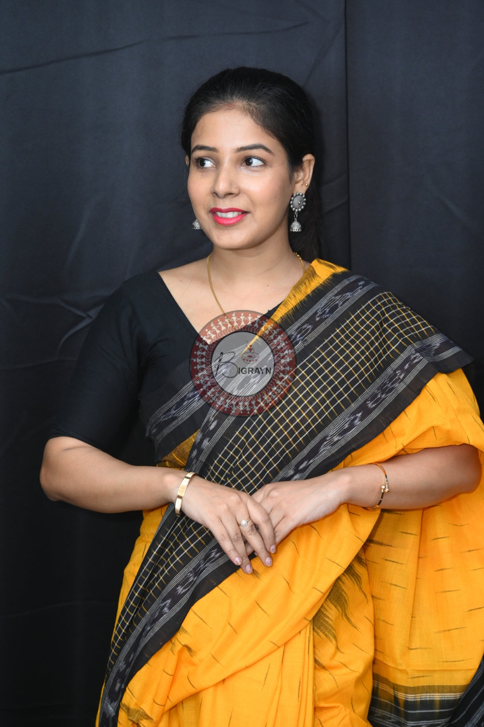 Yellow Black Daali Scott Khandua Cotton Saree