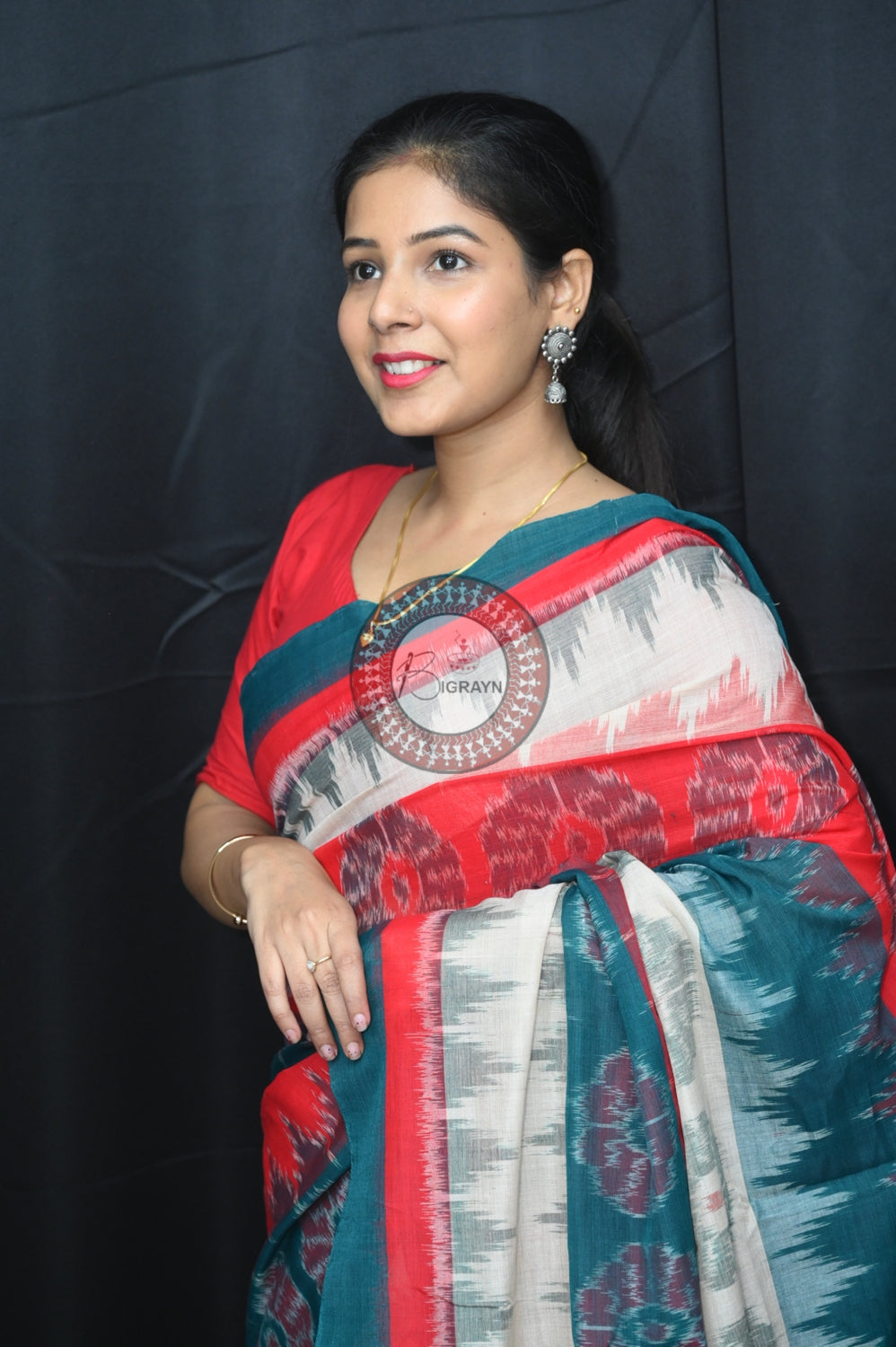Green White Red Pasapali 7D Khandua Cotton Saree