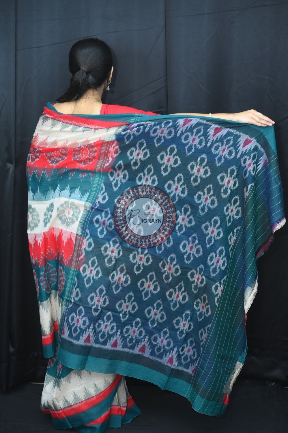 Green White Red Pasapali 7D Khandua Cotton Saree