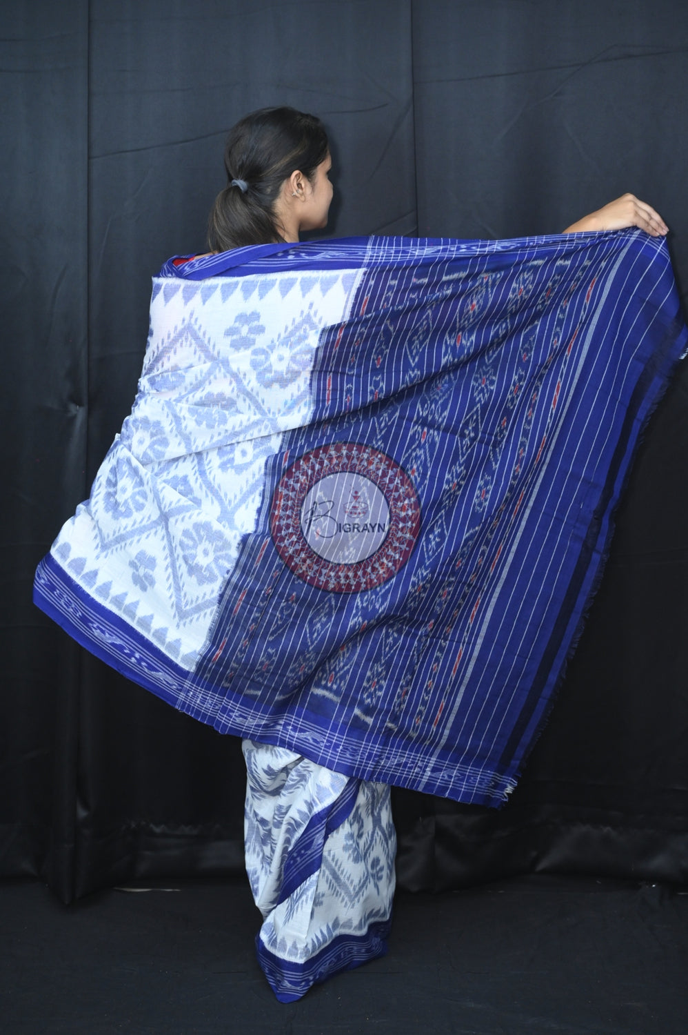 White Blue Bada Phula Khandua Cotton Saree