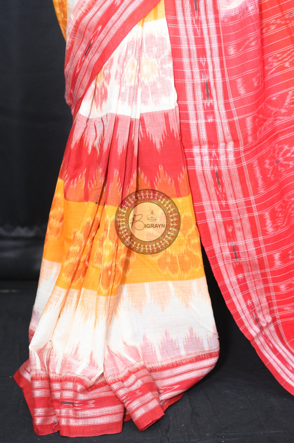 White Yellow Maroon 7D Khandua Cotton Saree