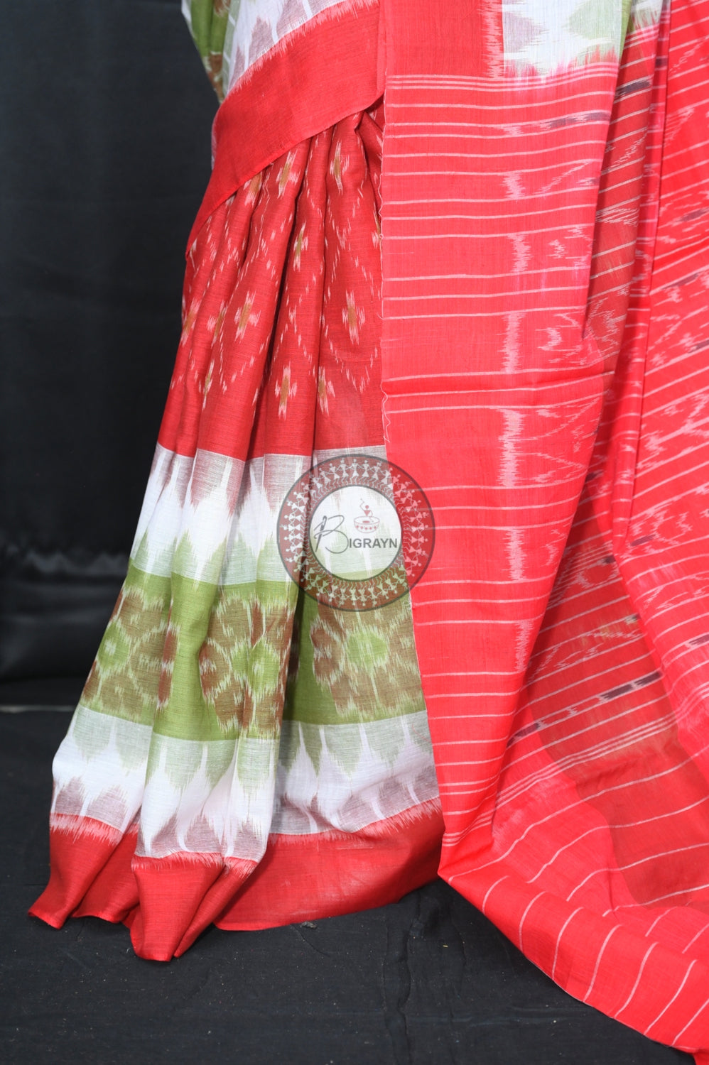 Mehndi White Red 7D Khandua Cotton Saree
