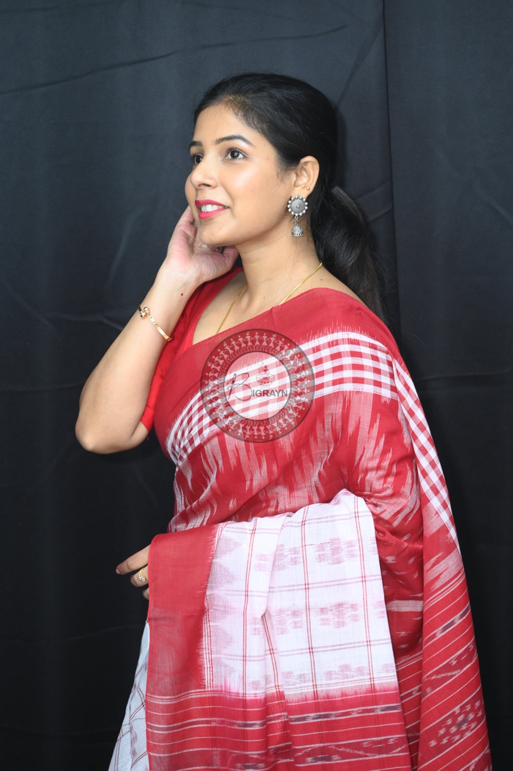 White Maroon Scot Kargil Khandua Cotton Saree