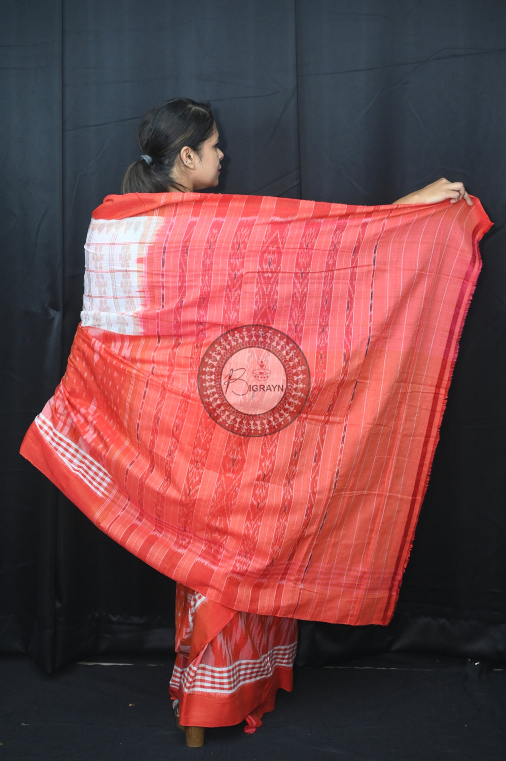 White Brick Red Scot Kargil Khandua Cotton Saree