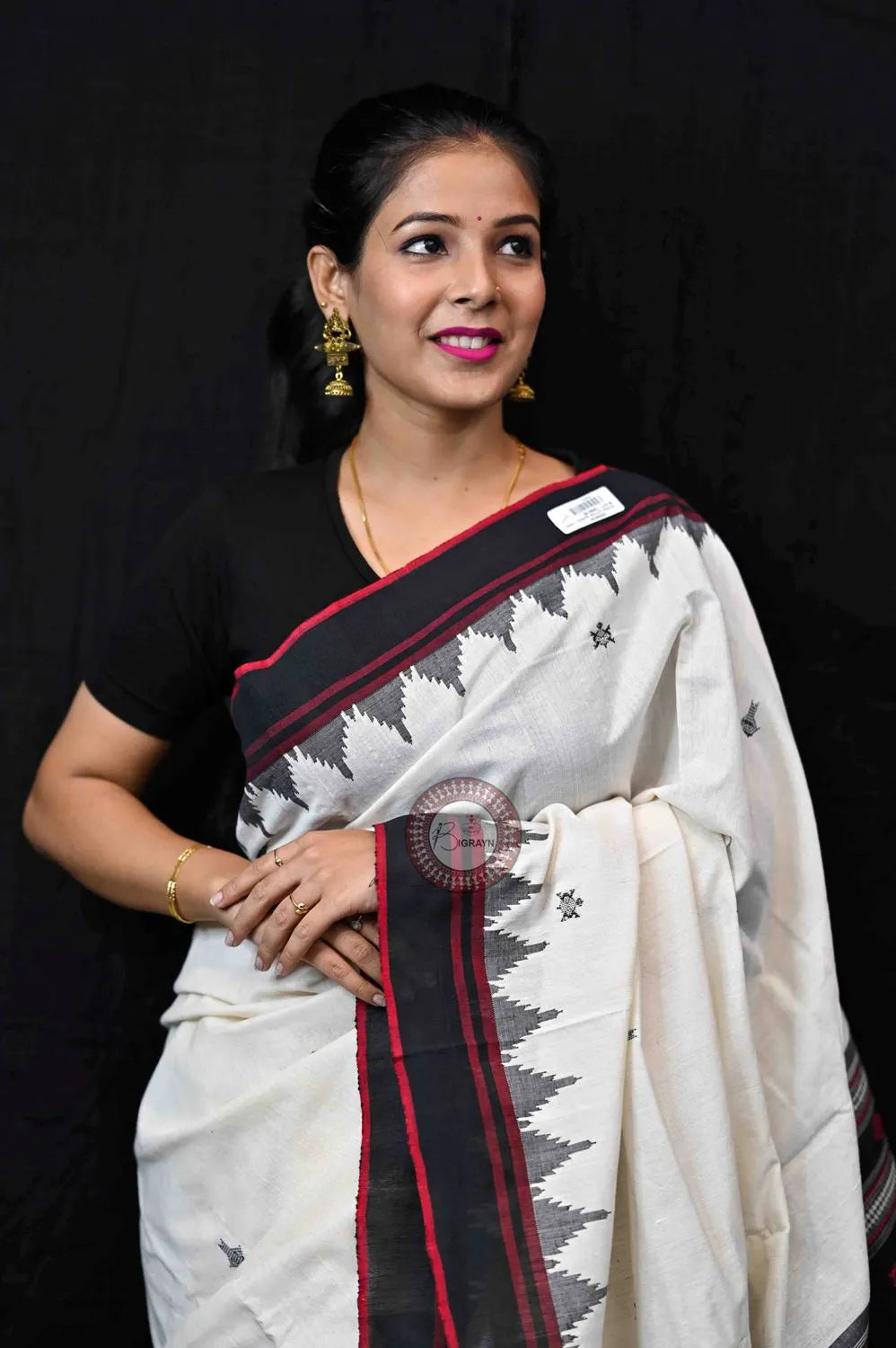 White Black Fish Turtle Kotpad cotton Sarees