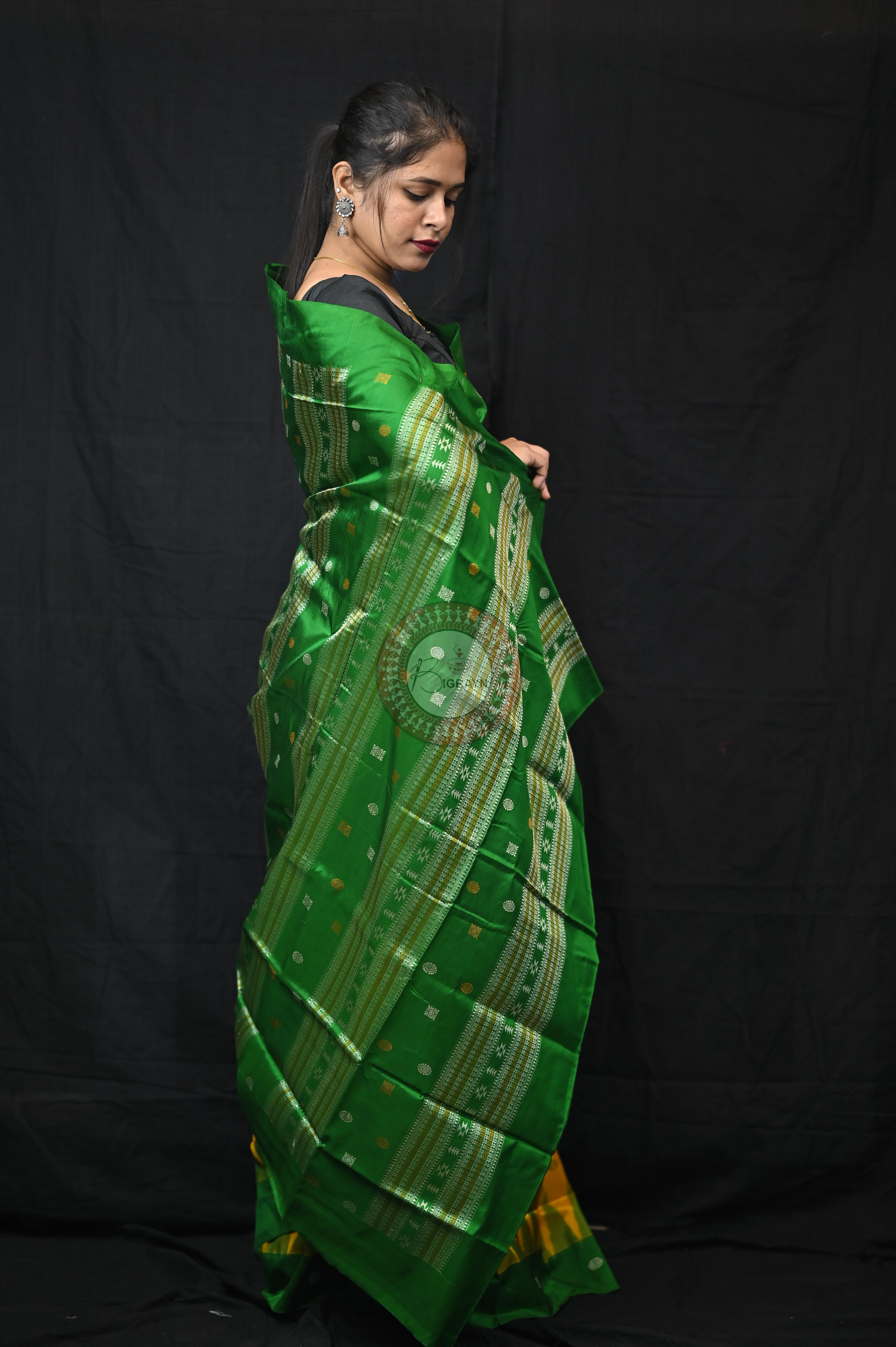Yellow Green Plain Border Bomkai Silk Saree