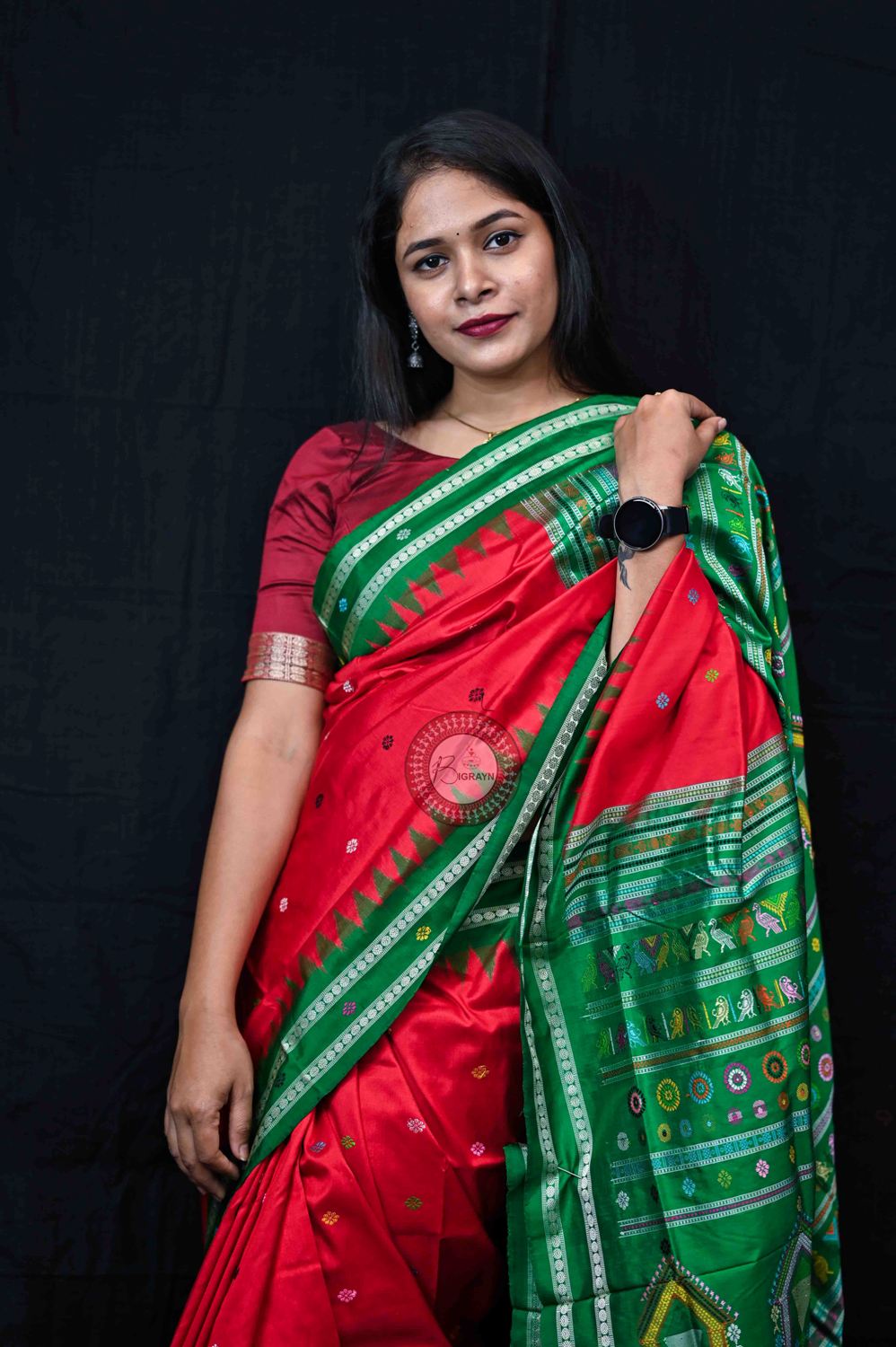 Red Green Dolabedi Silk Saree