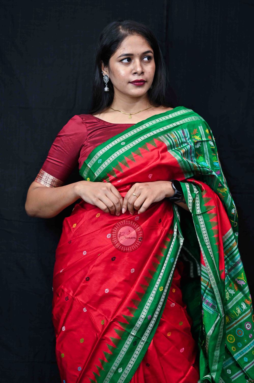Red Green Dolabedi Silk Saree