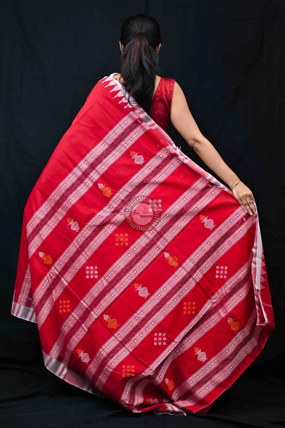 Red White Kalashi Kotpad cotton Sarees