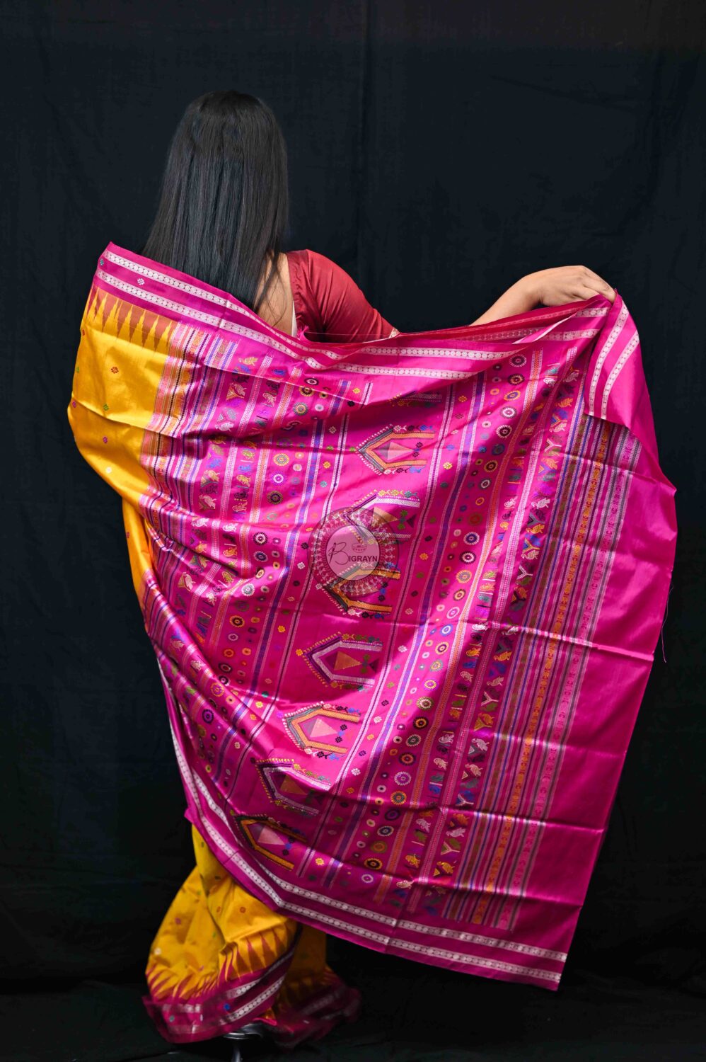 Yellow Magenta Dolabedi Silk Saree