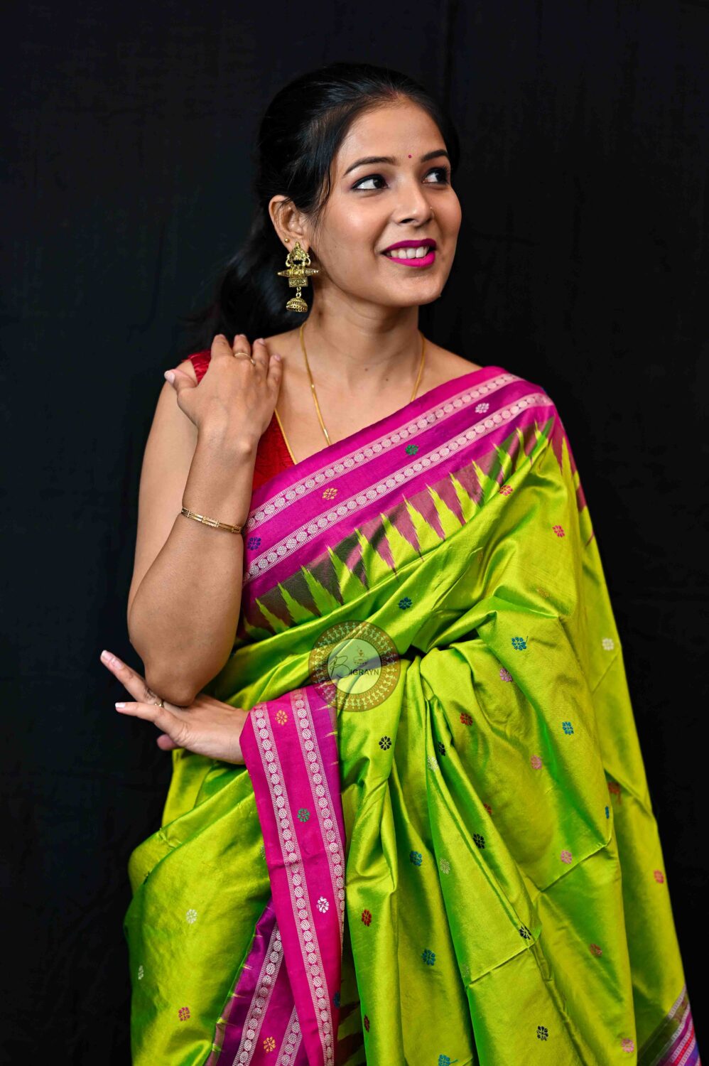 Neon Green Magenta Dolabedi Silk Saree