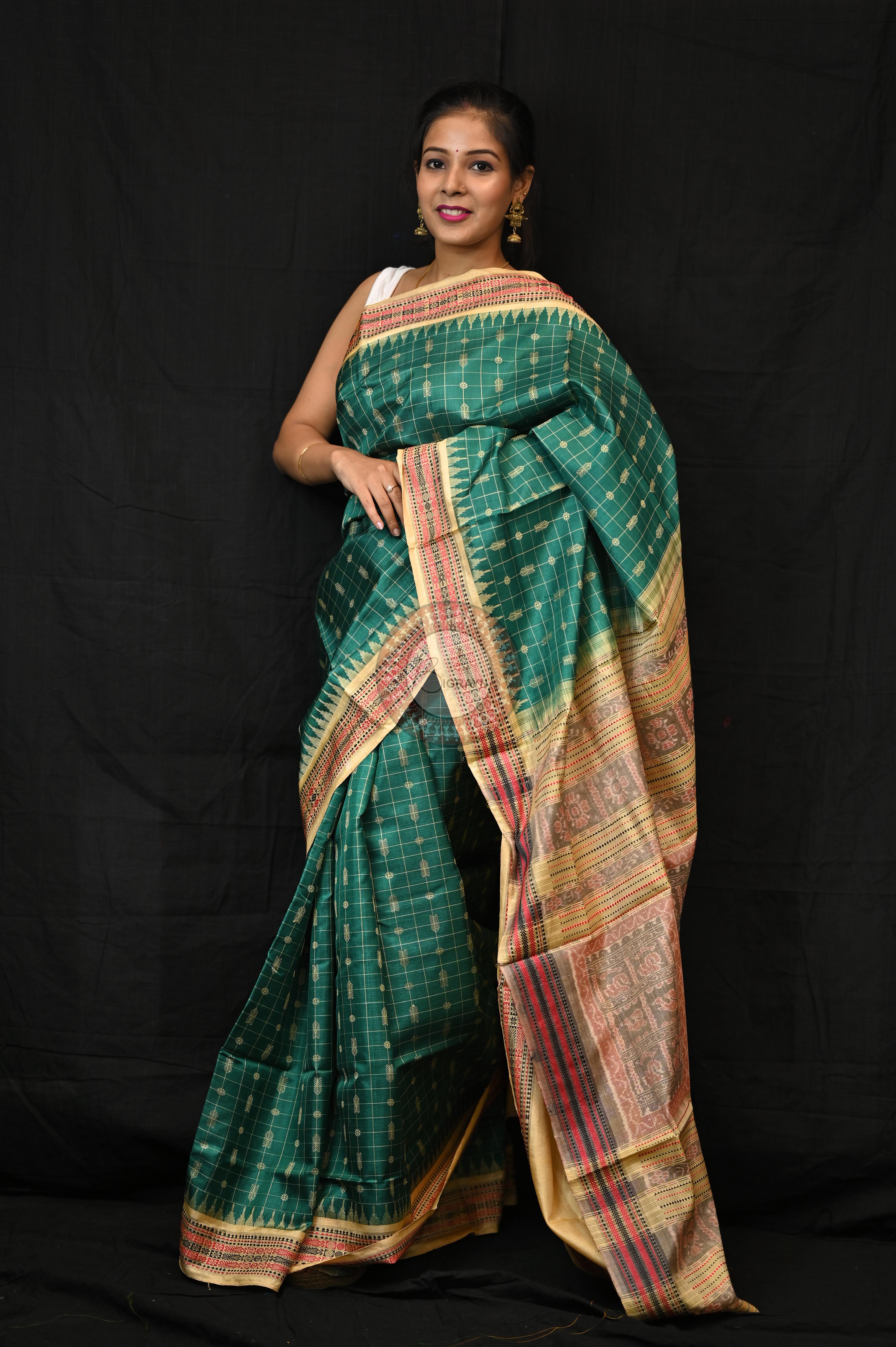 "Odisha Handloom Hazarbuti Bomkai Silk Saree with thousand buti motifs, intricate pallu design, and rich traditional craftsmanship"