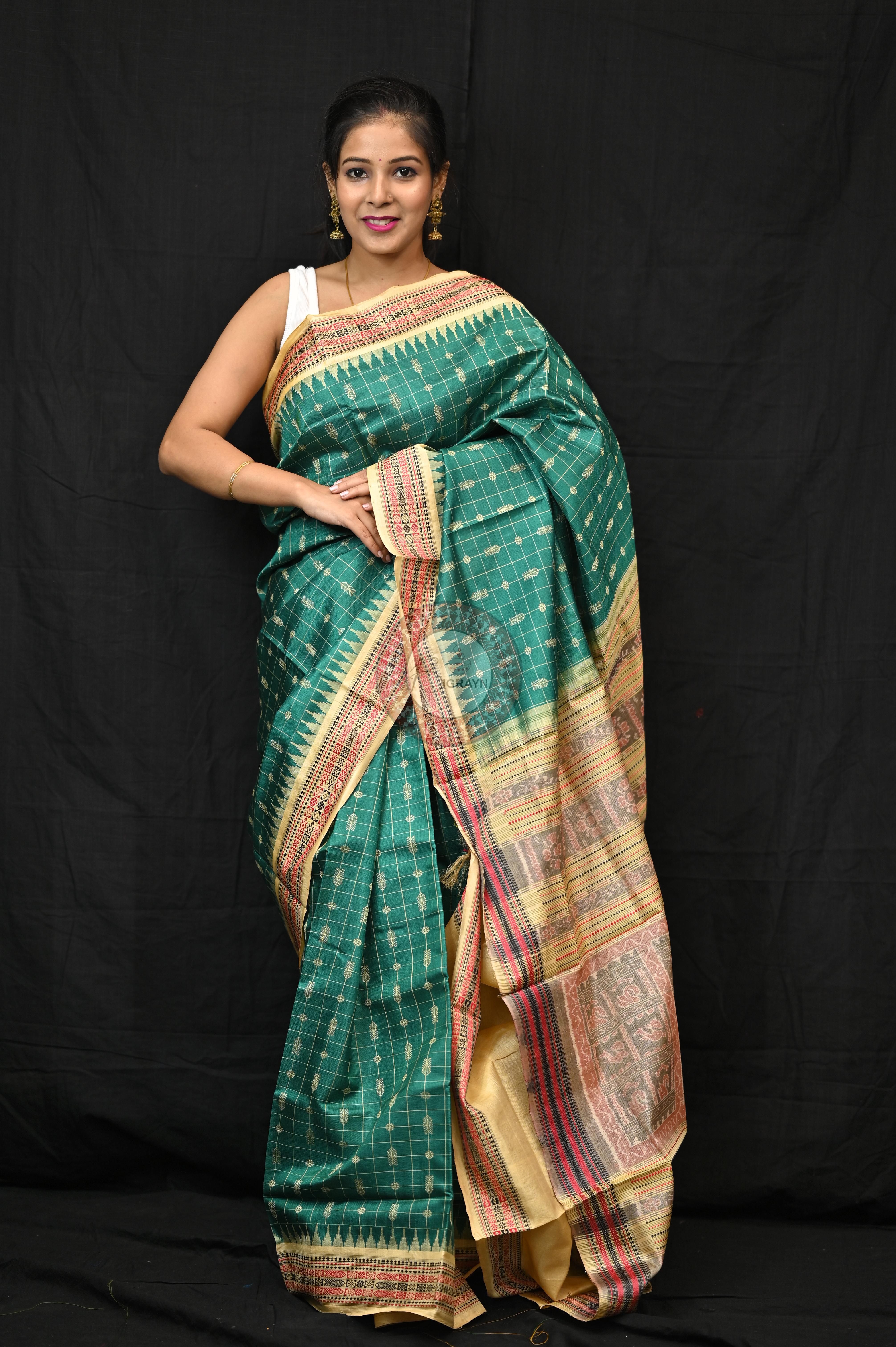 "Odisha Handloom Hazarbuti Bomkai Silk Saree with thousand buti motifs, intricate pallu design, and rich traditional craftsmanship"