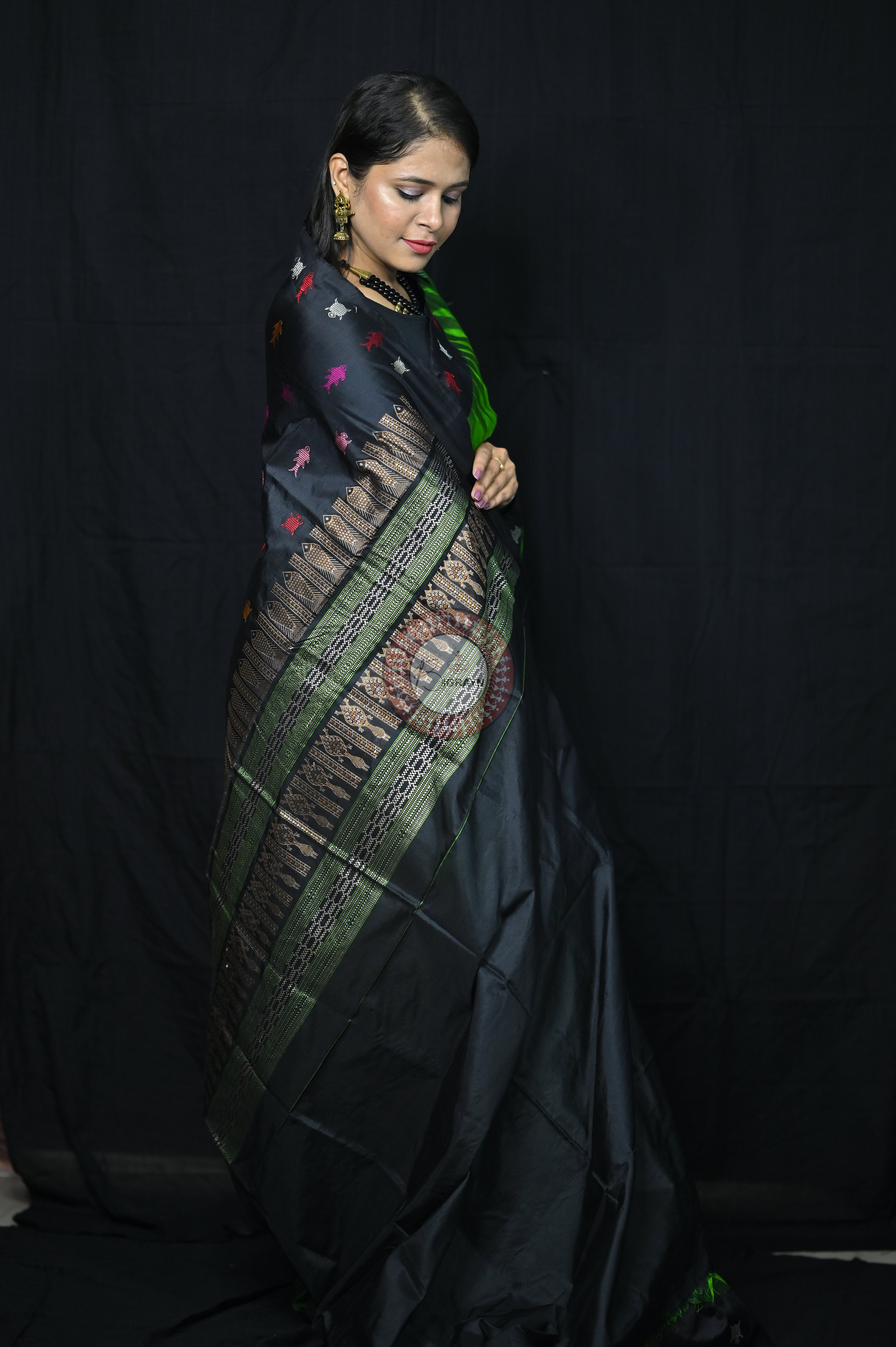 Mastya Kachhap Green Black Bomkai Silk Saree