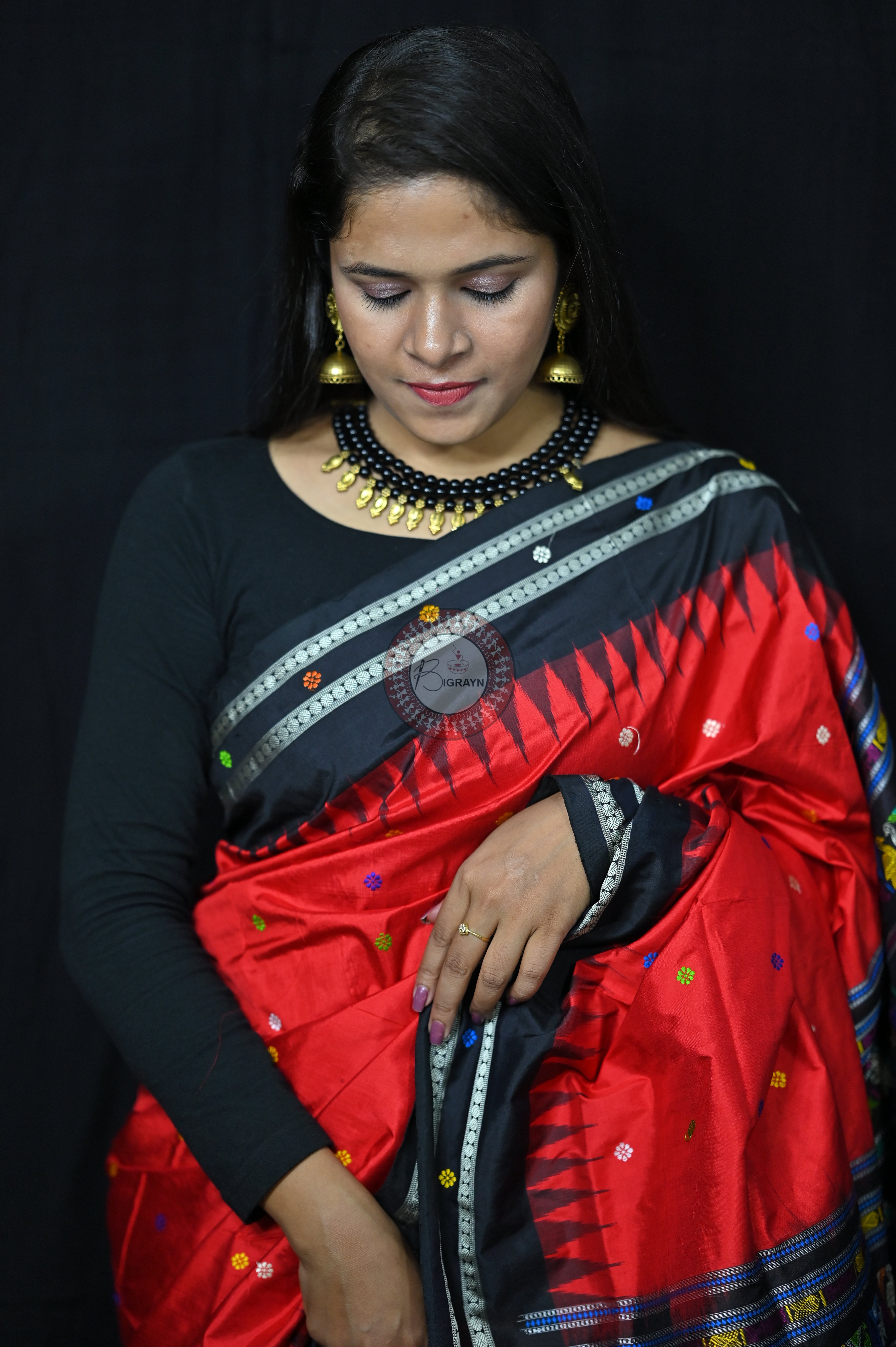 Red Black Dolabedi Silk Saree
