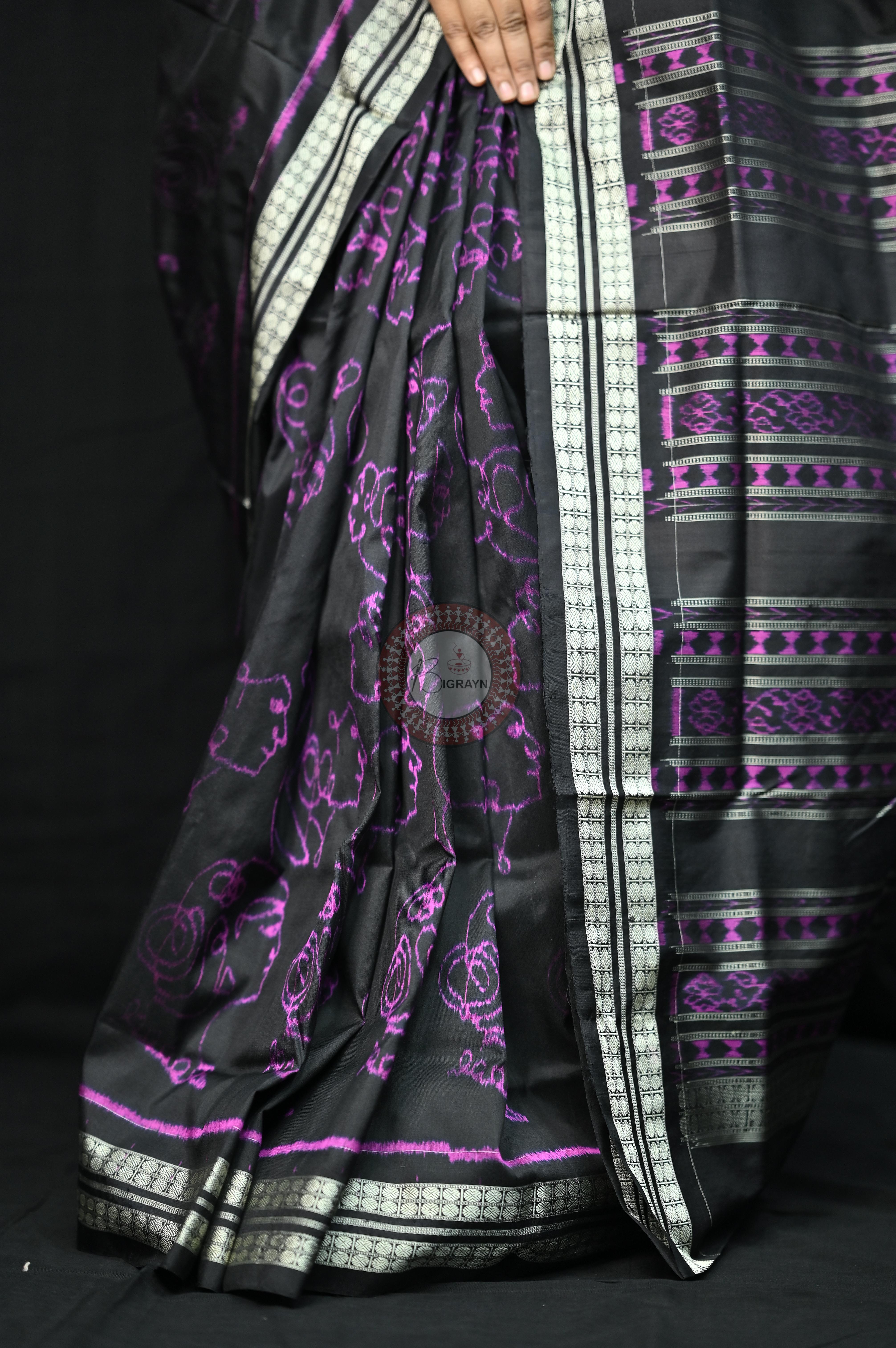 Black Magenta Women Head Sambalpuri Silk Saree