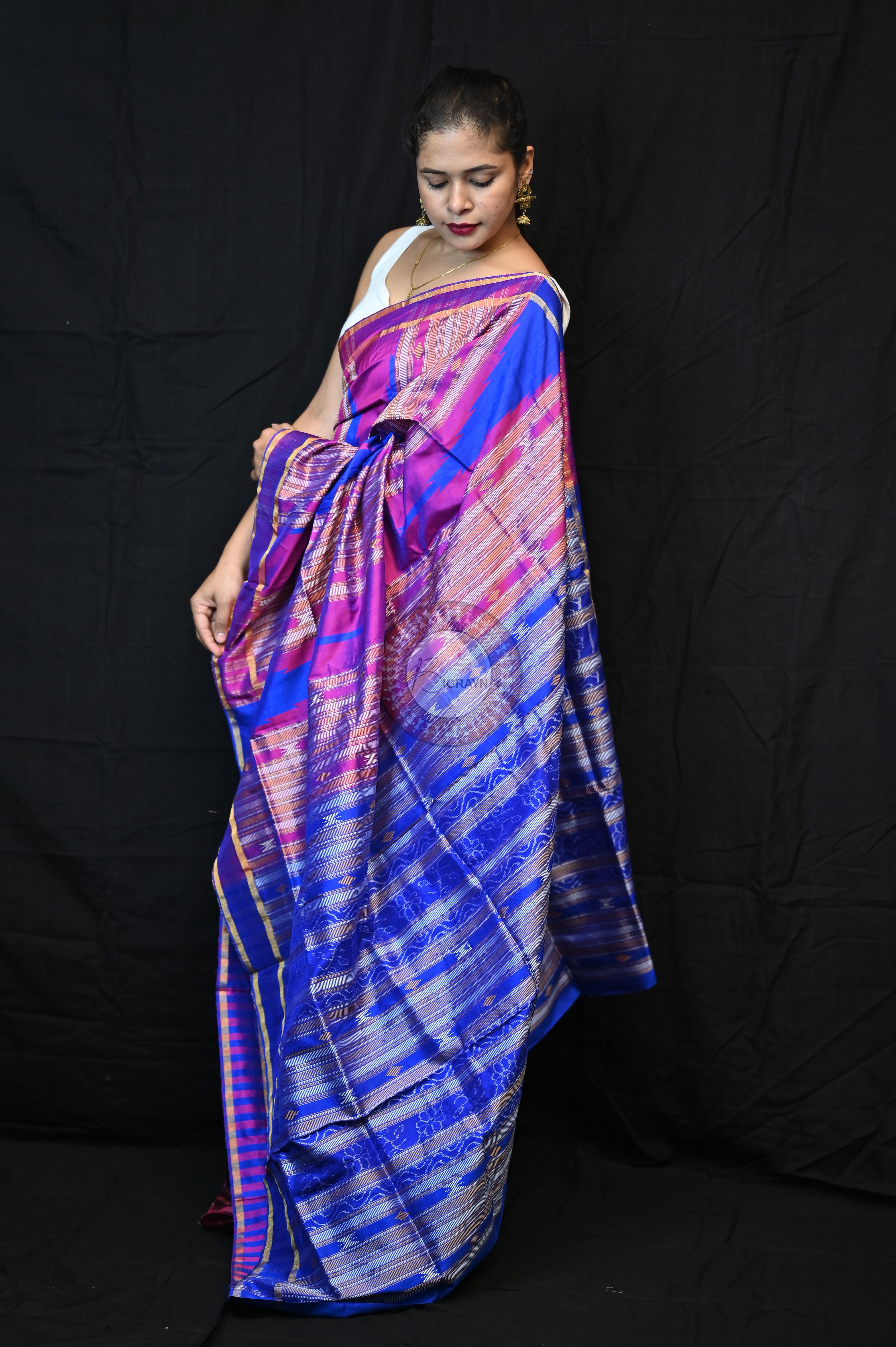 Black Magenta Phoda Kumbha Sambalpuri Silk Saree
