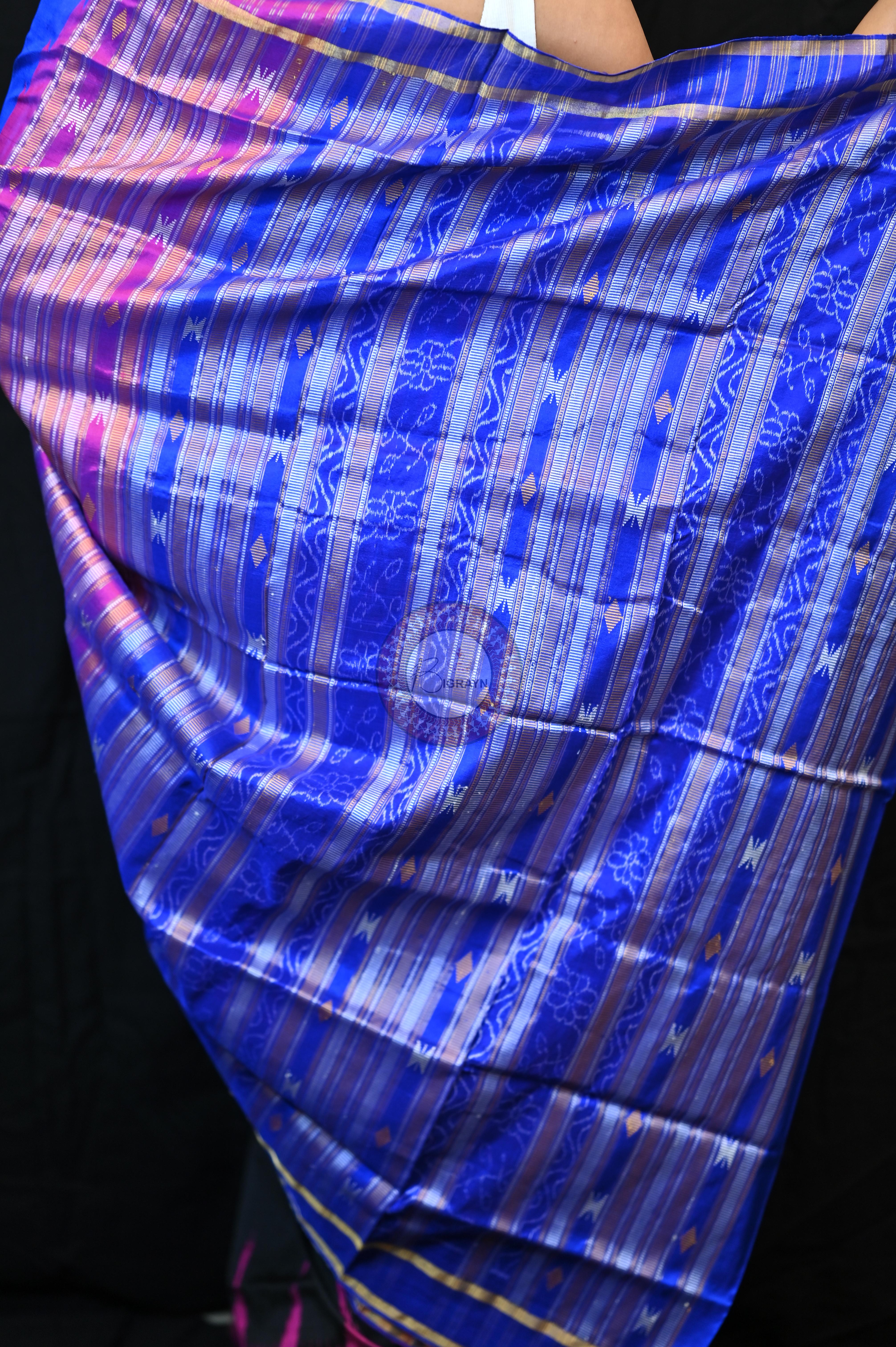 Black Magenta Phoda Kumbha Sambalpuri Silk Saree