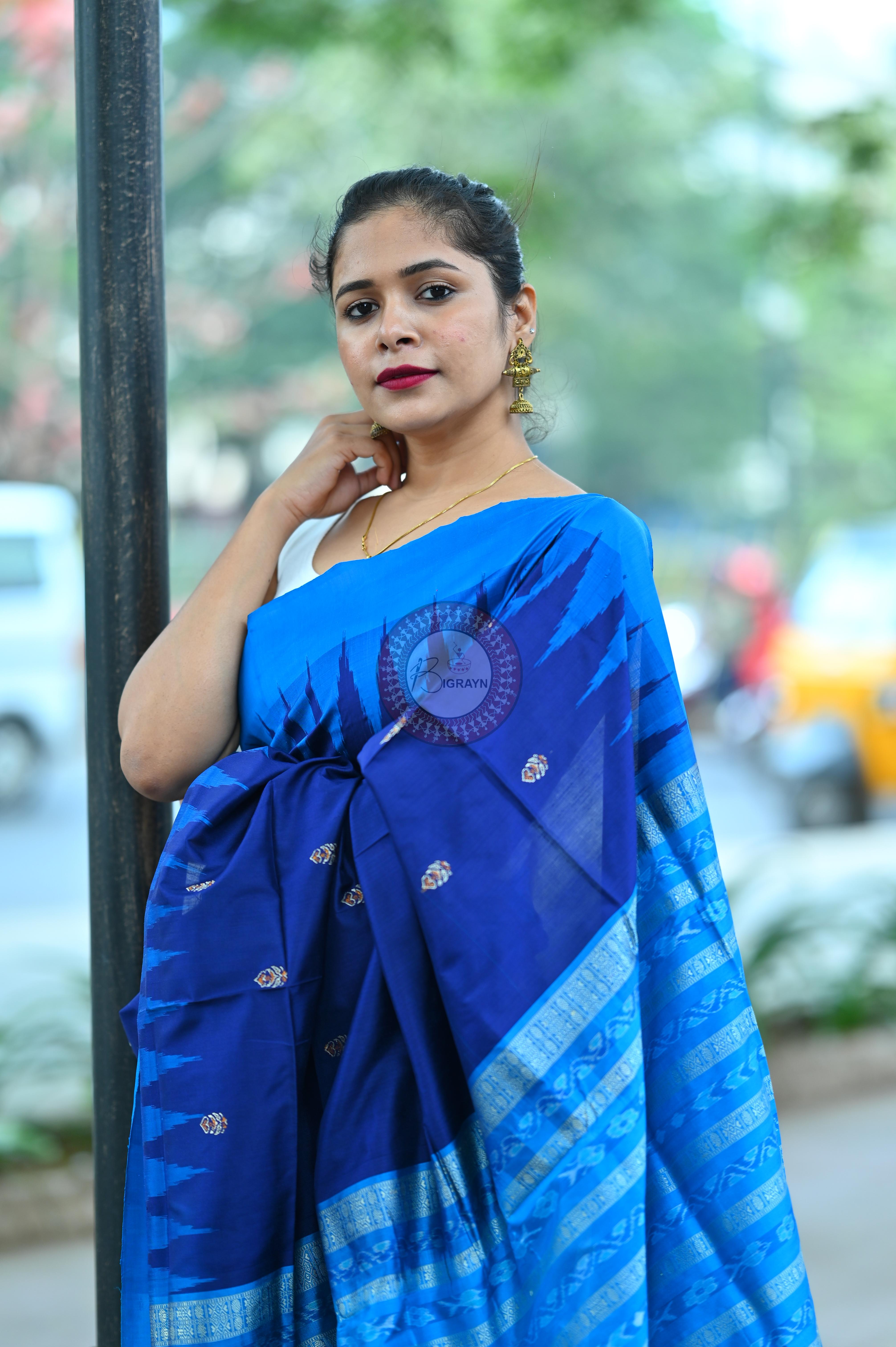 Navy Blue Flower Bomkai Silk Saree
