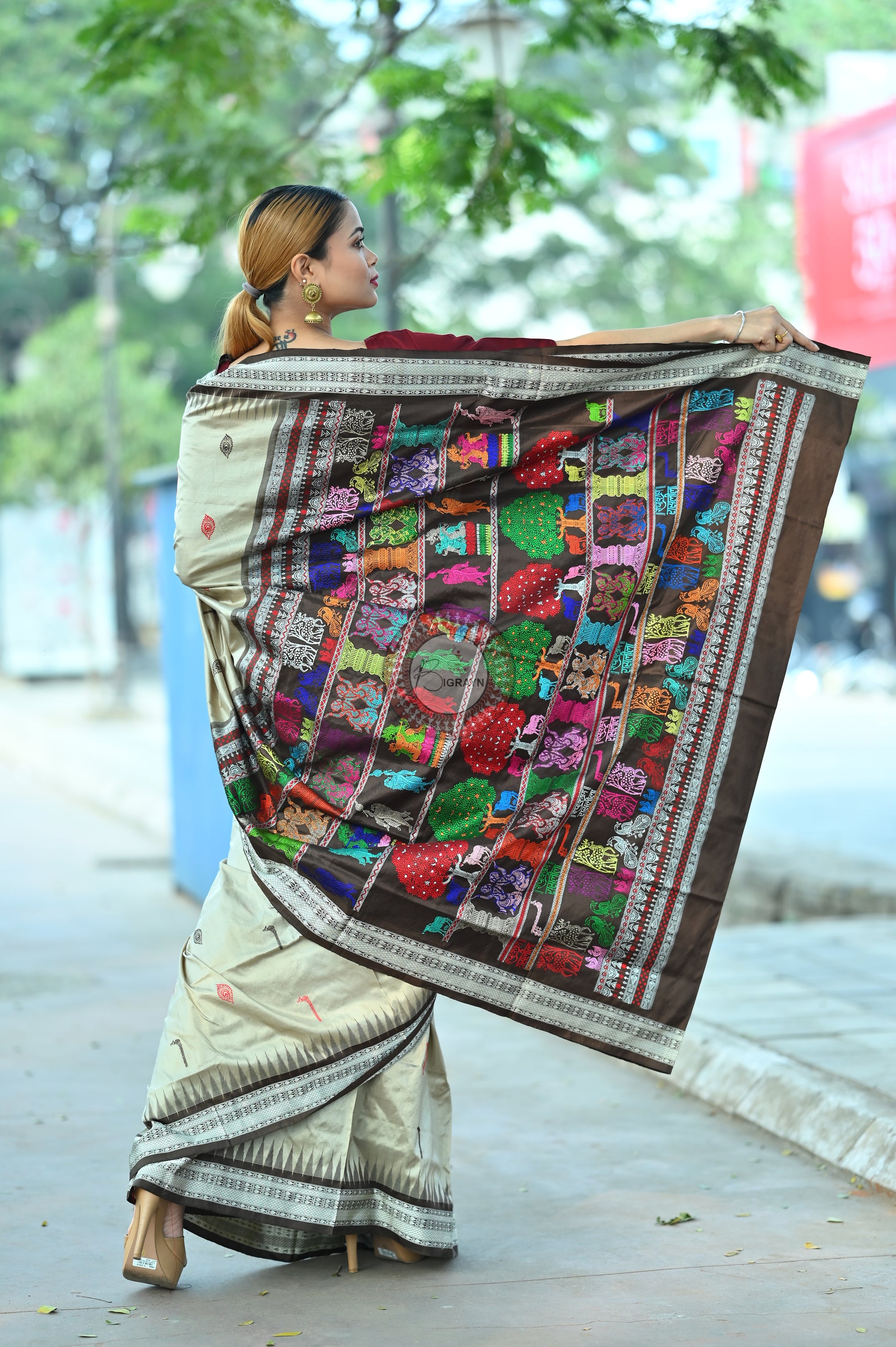Grey Rasleela Exclusive Sambalpuri Silk Saree