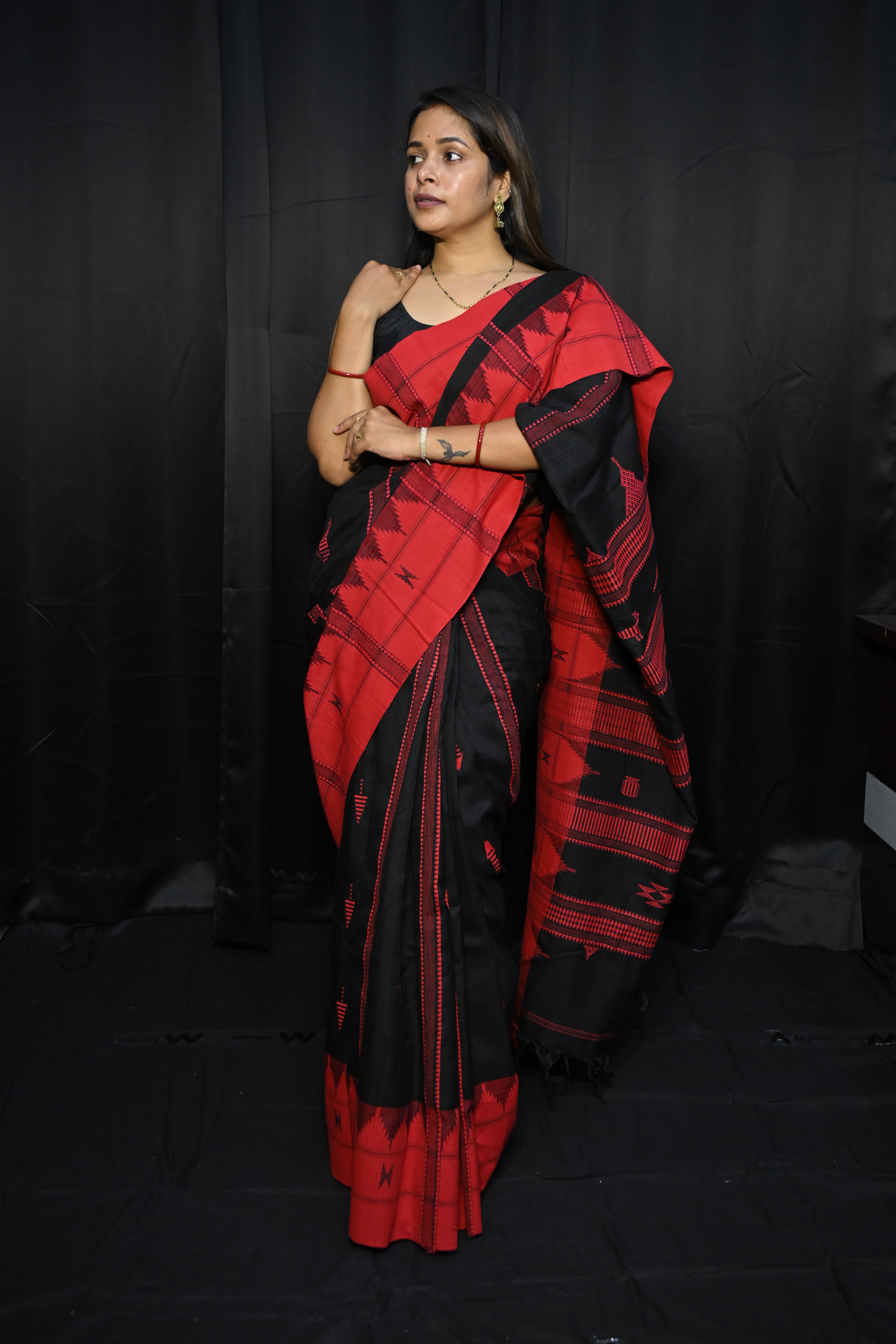 Black Red Plain Border Odisha Handloom Kotpad Tussar Saree