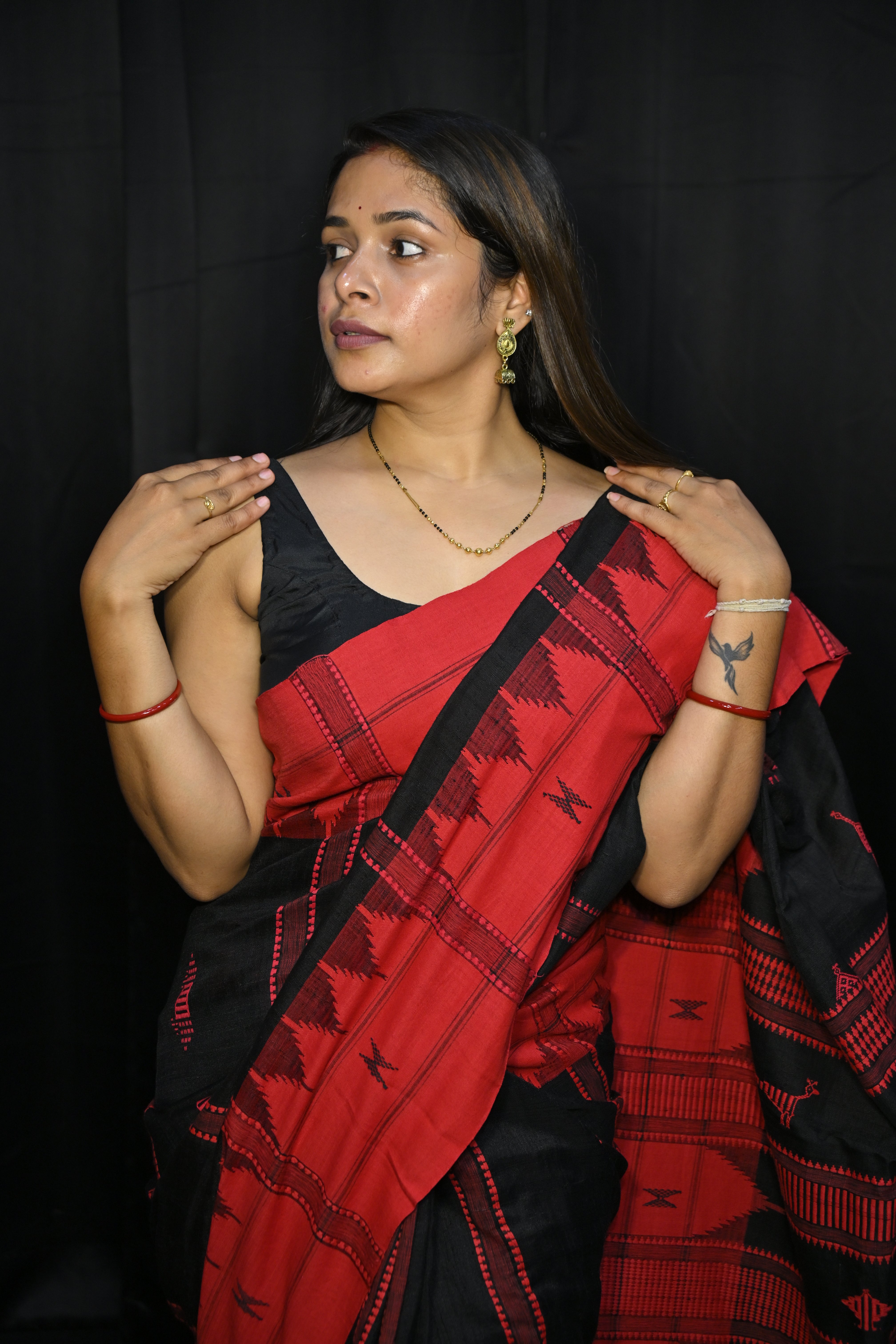 Black Red Plain Border Odisha Handloom Kotpad Tussar Saree