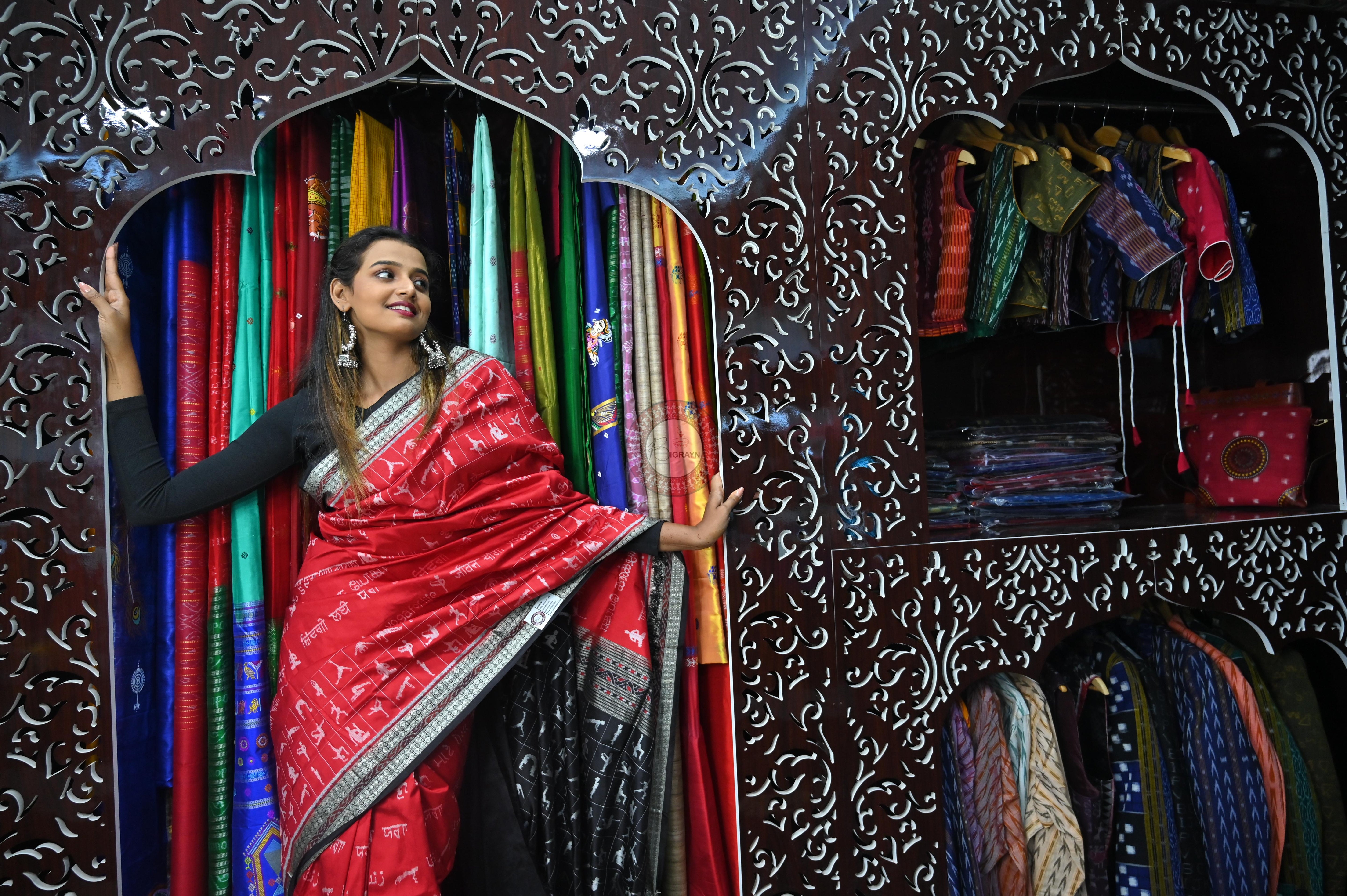 Red Black Exclusive Yoga Special Sambalpuri Silk Saree